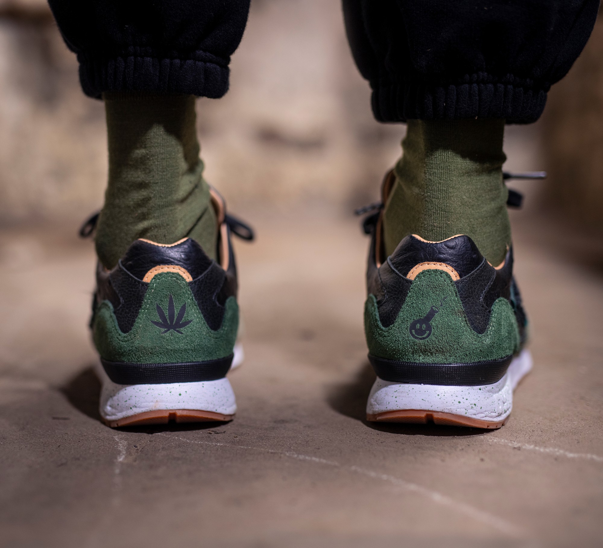 SneakerBAAS x KangaROOS setzen sich zum zweiten Mal mit der sündigen Stadt auseinander