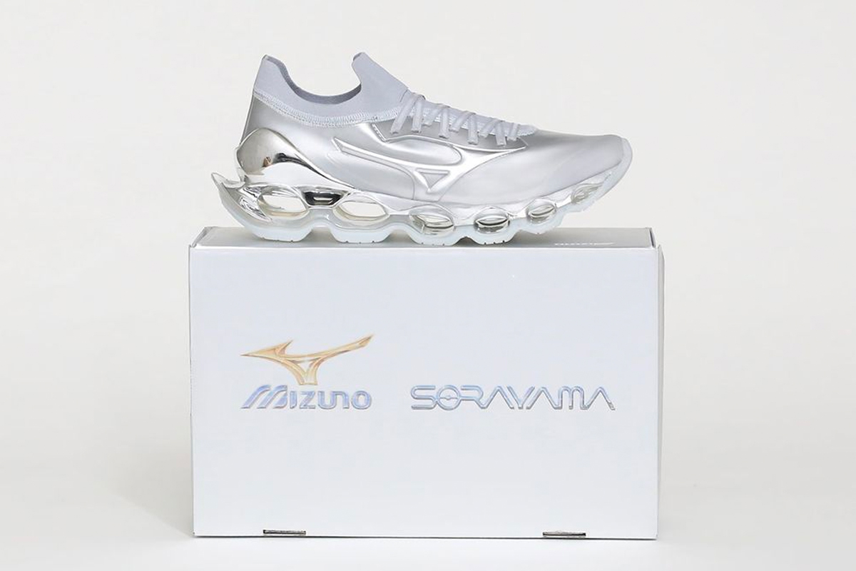 Hajime Sorayama & Mizuno bringen Cyberpunk ins Wave Prophecy Line-up