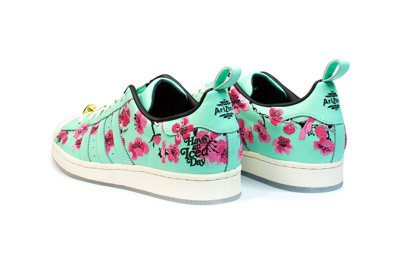 We got some tea for y'all: adidas Originals x AriZona Iced Tea Superstars kommen am 4. Februar