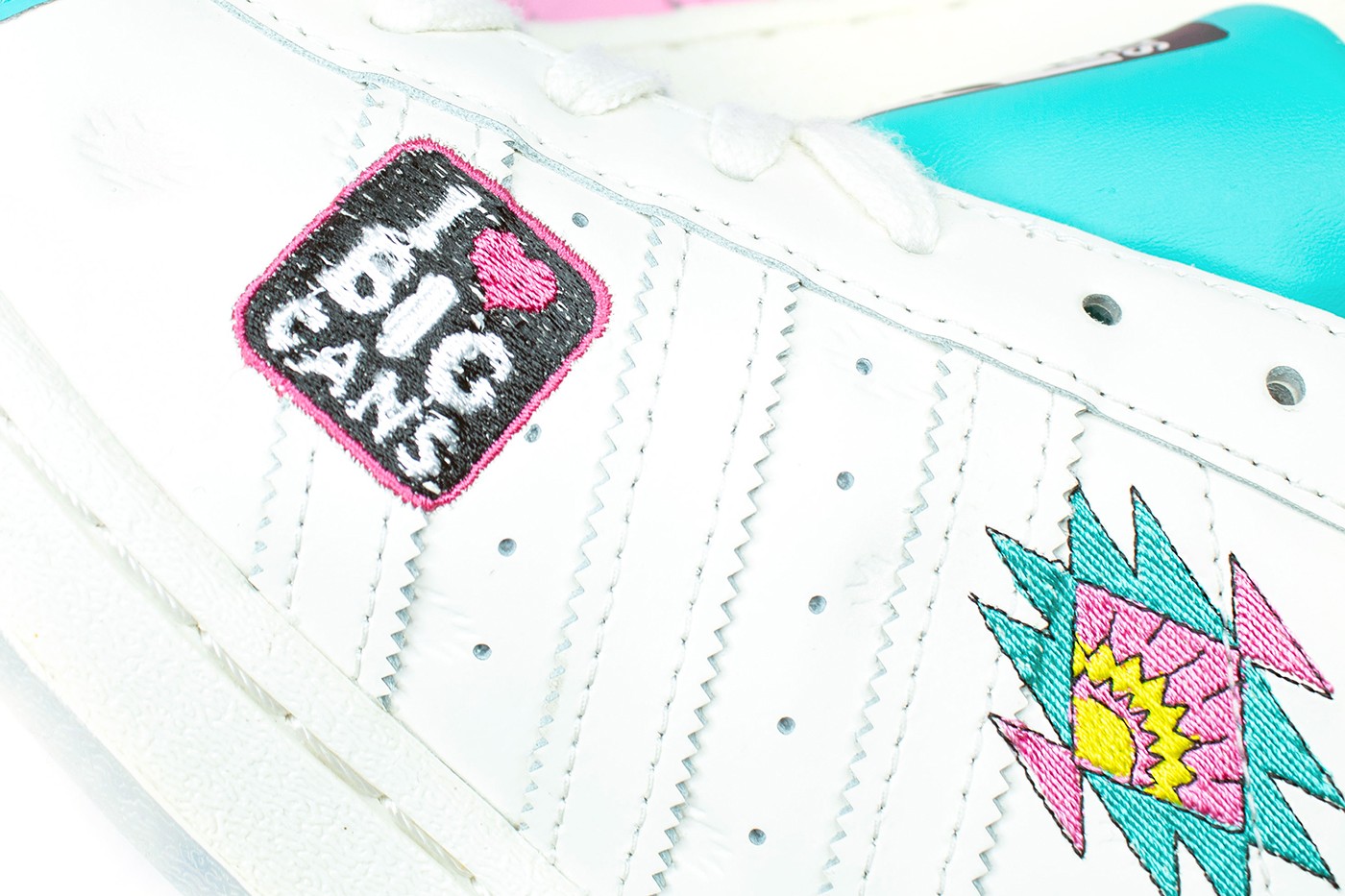 We got some tea for y'all: adidas Originals x AriZona Iced Tea Superstars kommen am 4. Februar