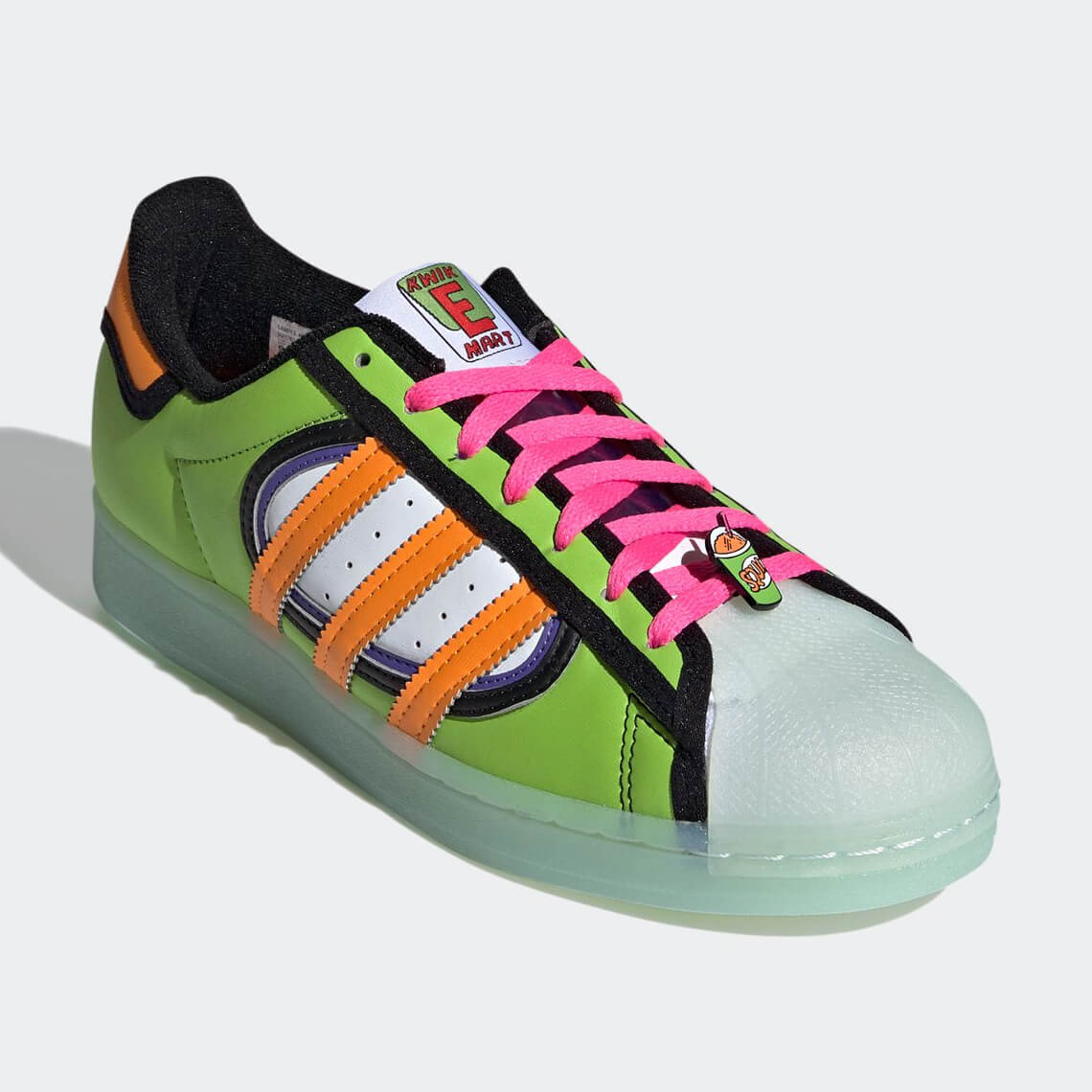 Take a sip! adidas Originals & The Simpsons bringen den Superstar im Squishee-Colorway
