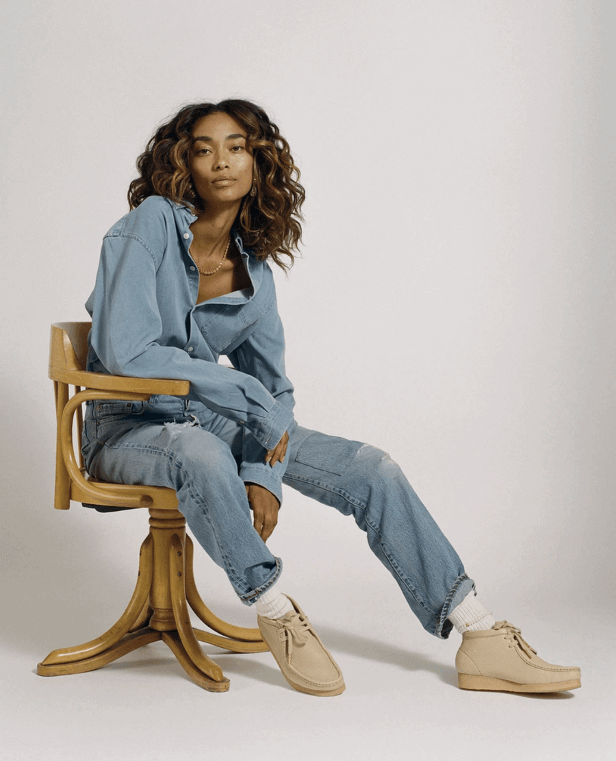 Tausche Sneaker gegen Wallabees – Die Clarks Originals x Sporty & Rich collab