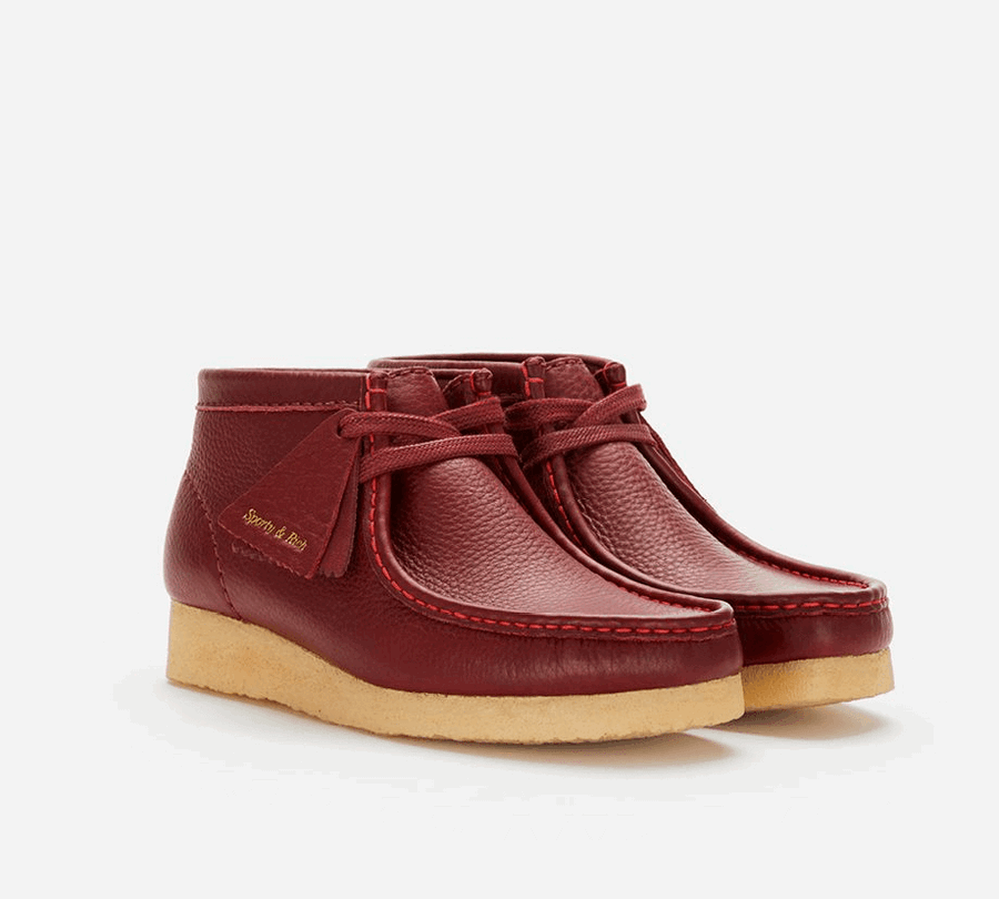 Tausche Sneaker gegen Wallabees - Die Clarks Originals x Sporty & Rich collab