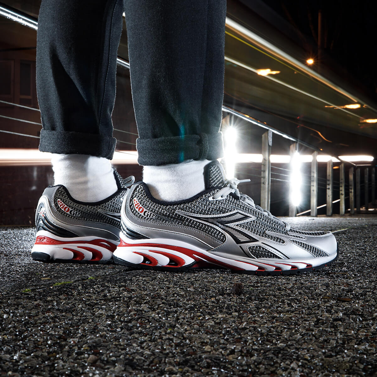 Diadora bringt den Runner "Mythos 280 GB" in limitierter Auflage zurück