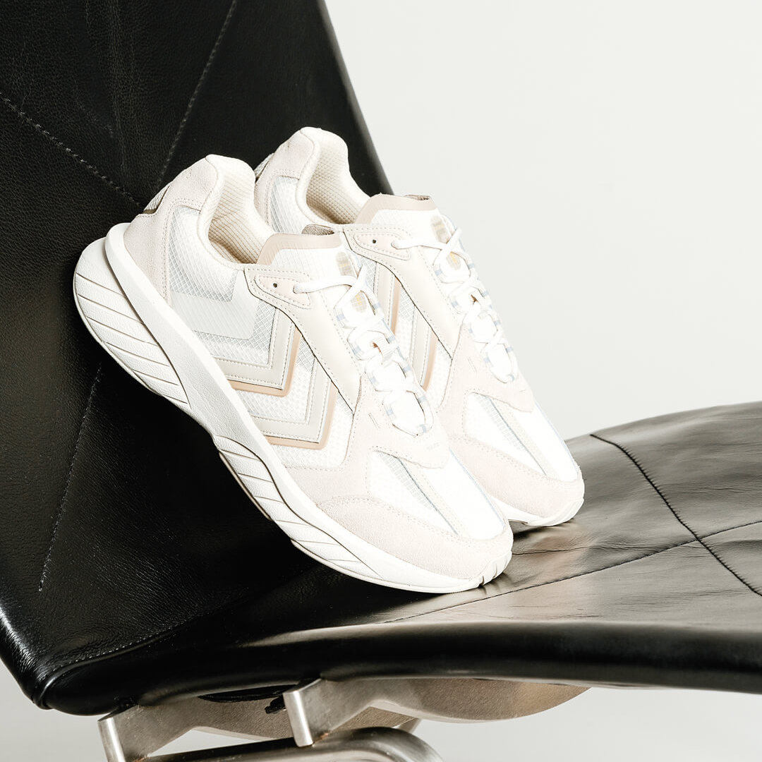Retro-Flair trifft auf moderne Ästhetik: Hummel released den Reach LX 6000 Cream