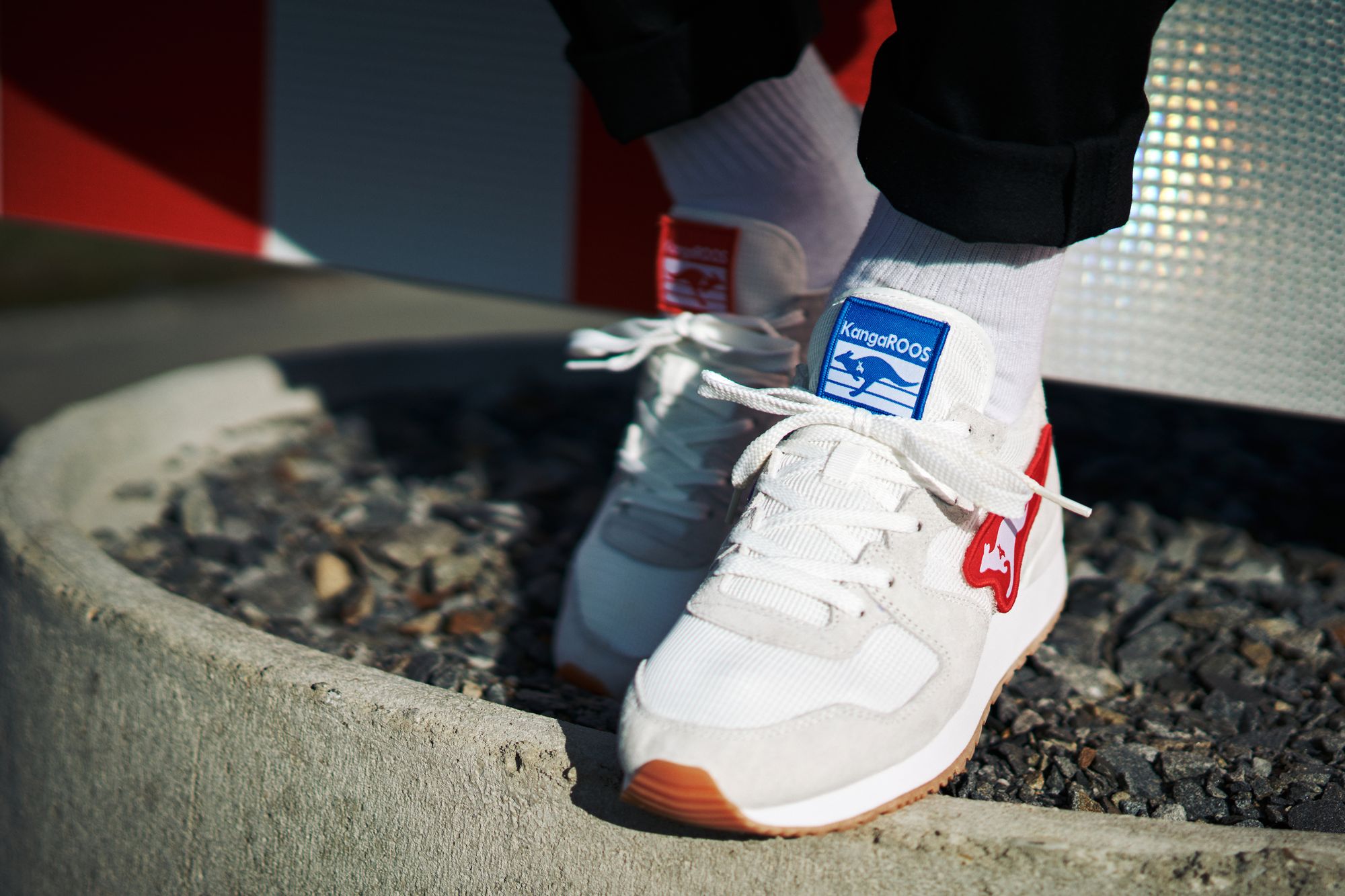 Switch it up - der KangaROOS Aussie Velcro kommt mit bunten Logo-Patches zum Wechseln