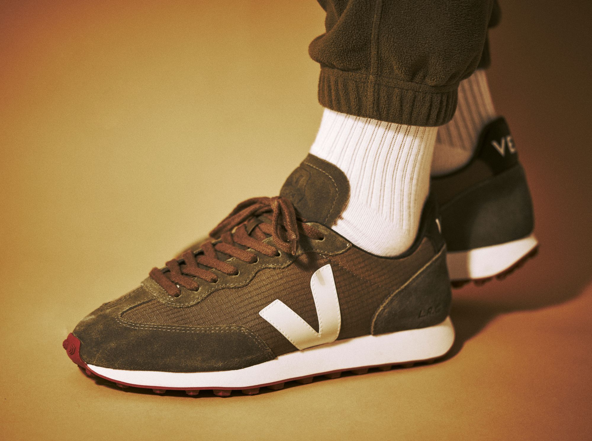 Nachhaltigkeit im Retro Running Look – VEJA vereint beides auf dem Rio Branco