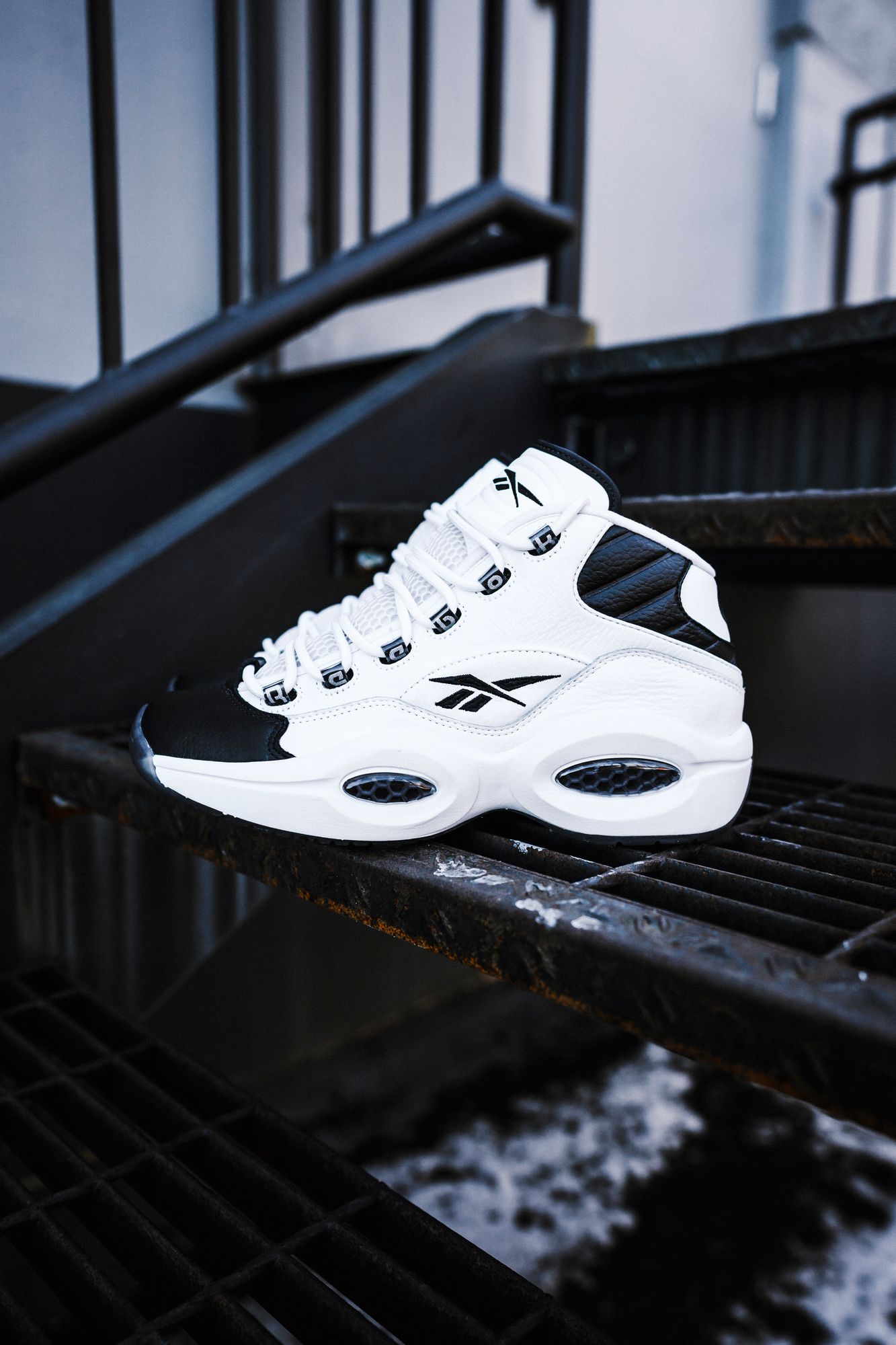 "Why Not Us?" - Allen Iverson's Reebok Question Mid ist wieder erhältlich