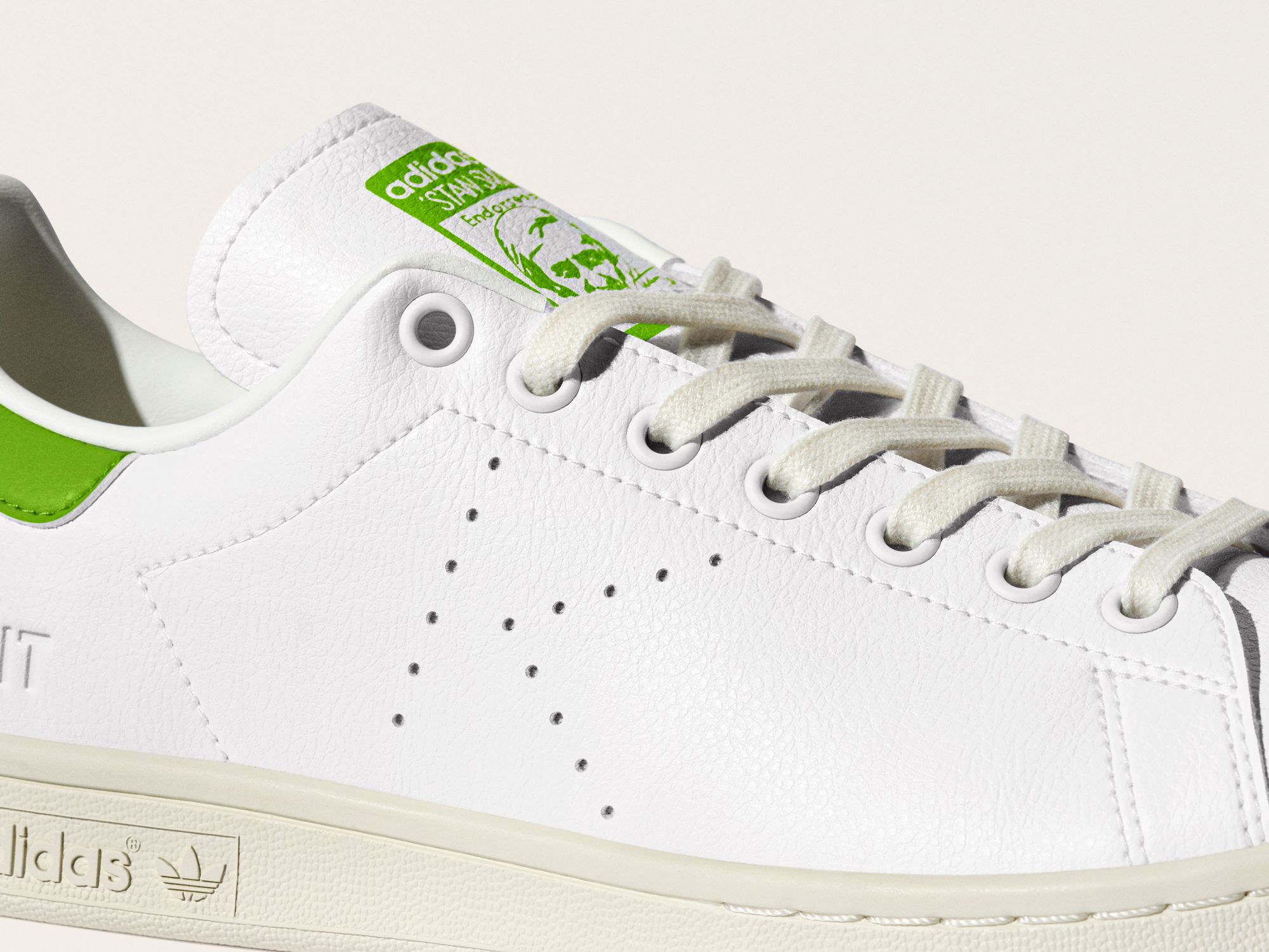 adidas Originals x Disney Kermit The Frog "Perforated K" - white/green - FY5460