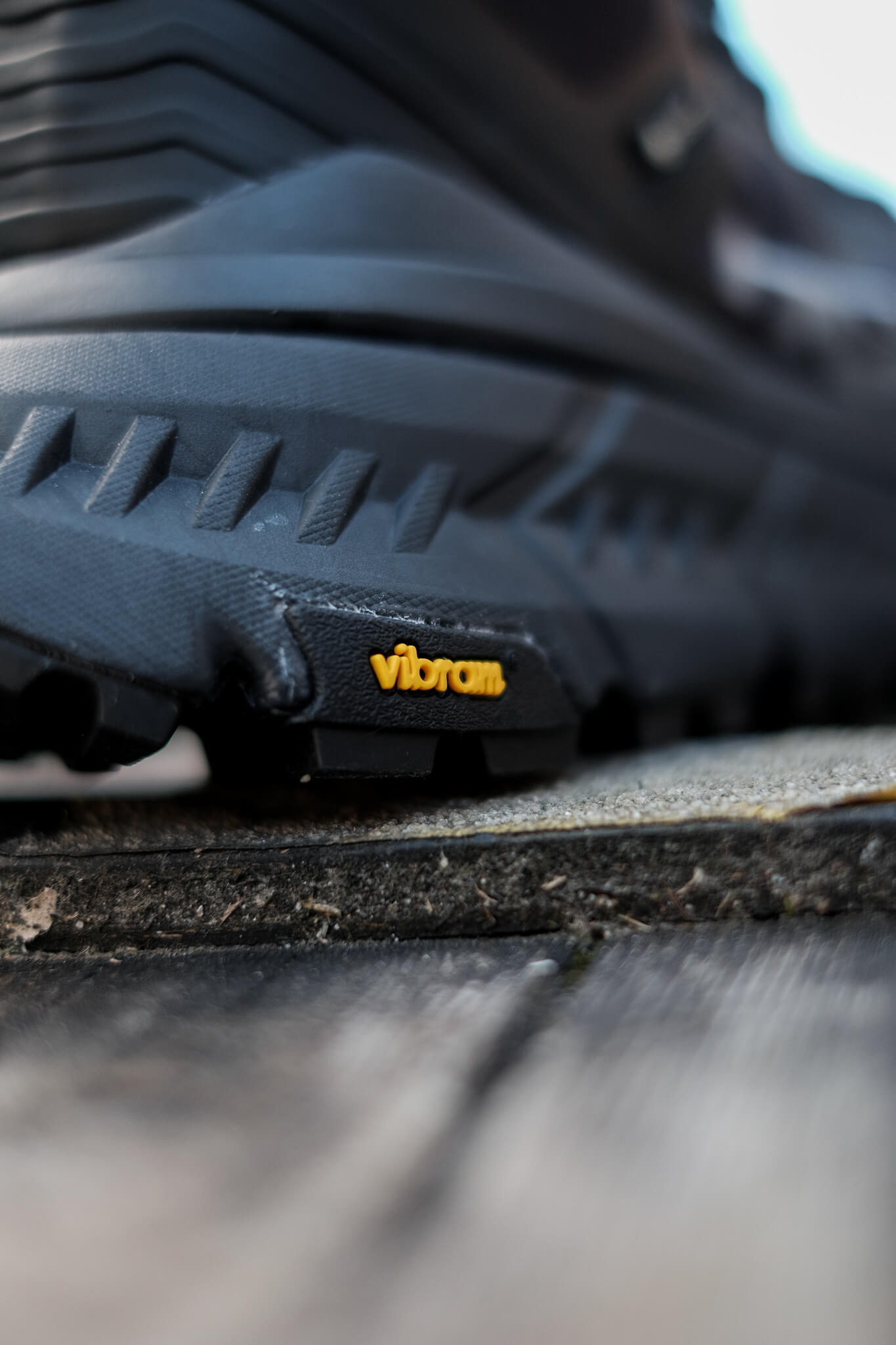 Game Changer: HOKA ONE ONE's "Hovercraft" - der TenNine Hike GTX