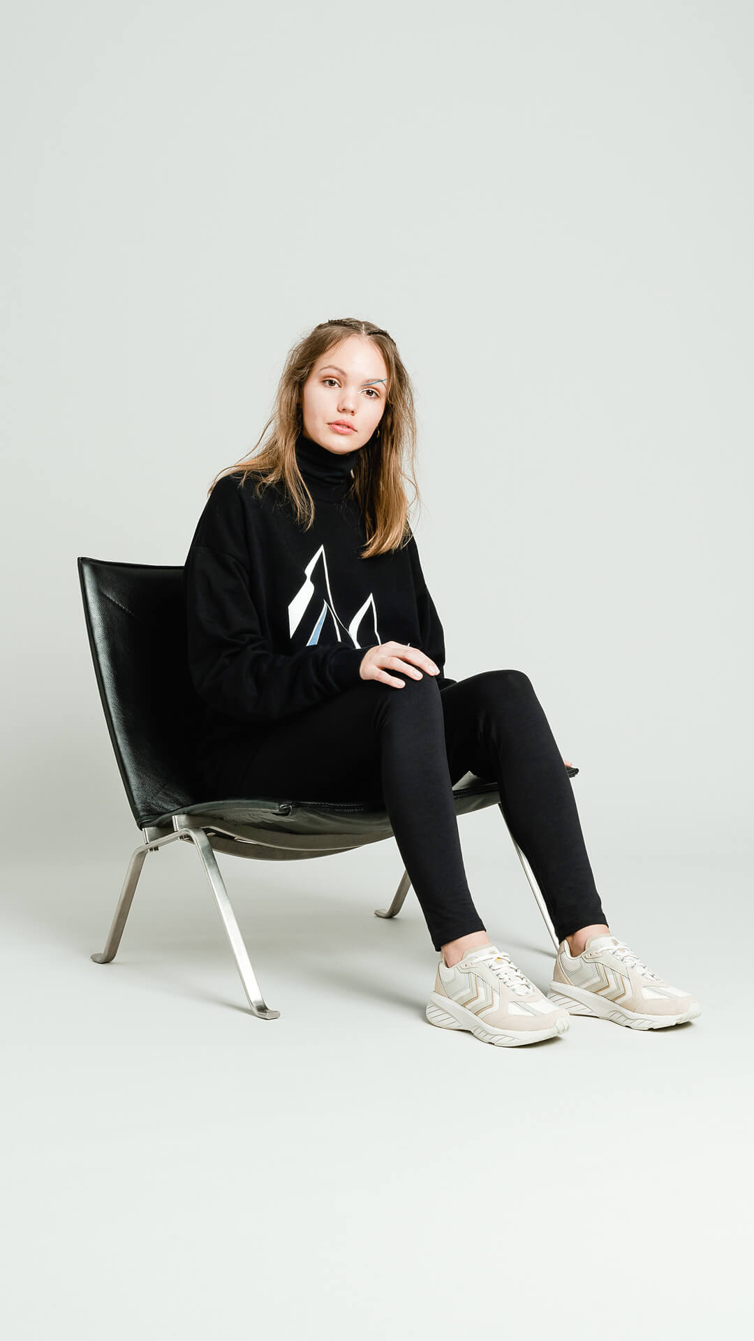 Retro-Flair trifft auf moderne Ästhetik: Hummel released den Reach LX 6000 Cream