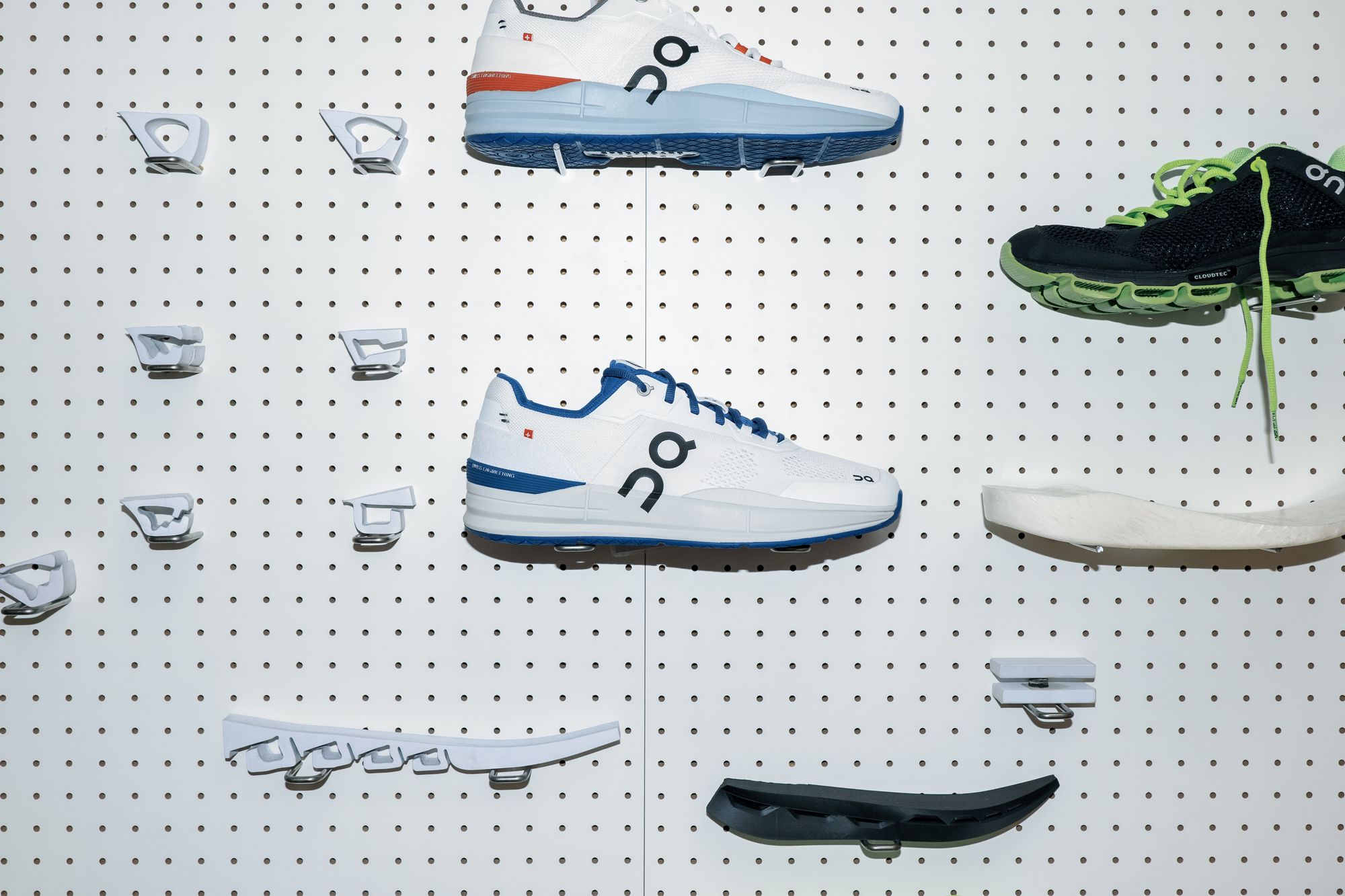Roger Federer debütiert neues Modell aus seiner Zusammenarbeit mit On: THE ROGER Pro