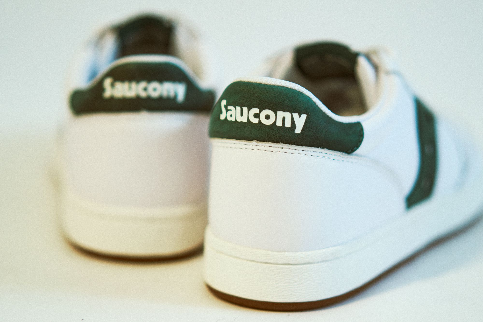 Mit dem Jazz Court zum Tennis joggen - Saucony Originals bringt zwei neue Colorways