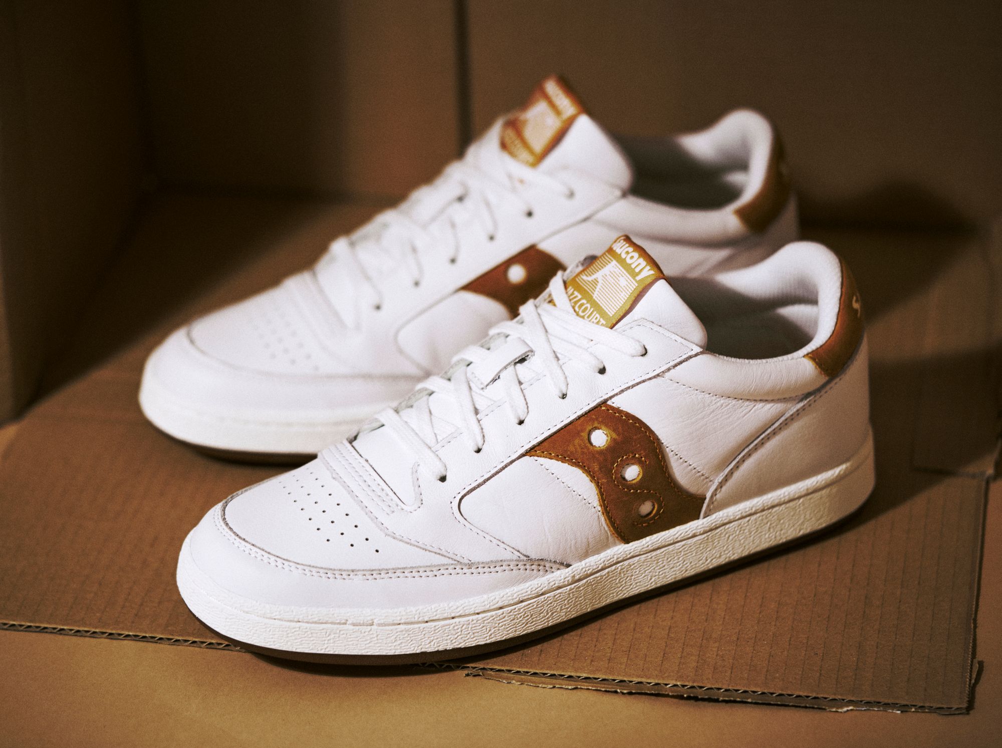 Mit dem Jazz Court zum Tennis joggen - Saucony Originals bringt zwei neue Colorways