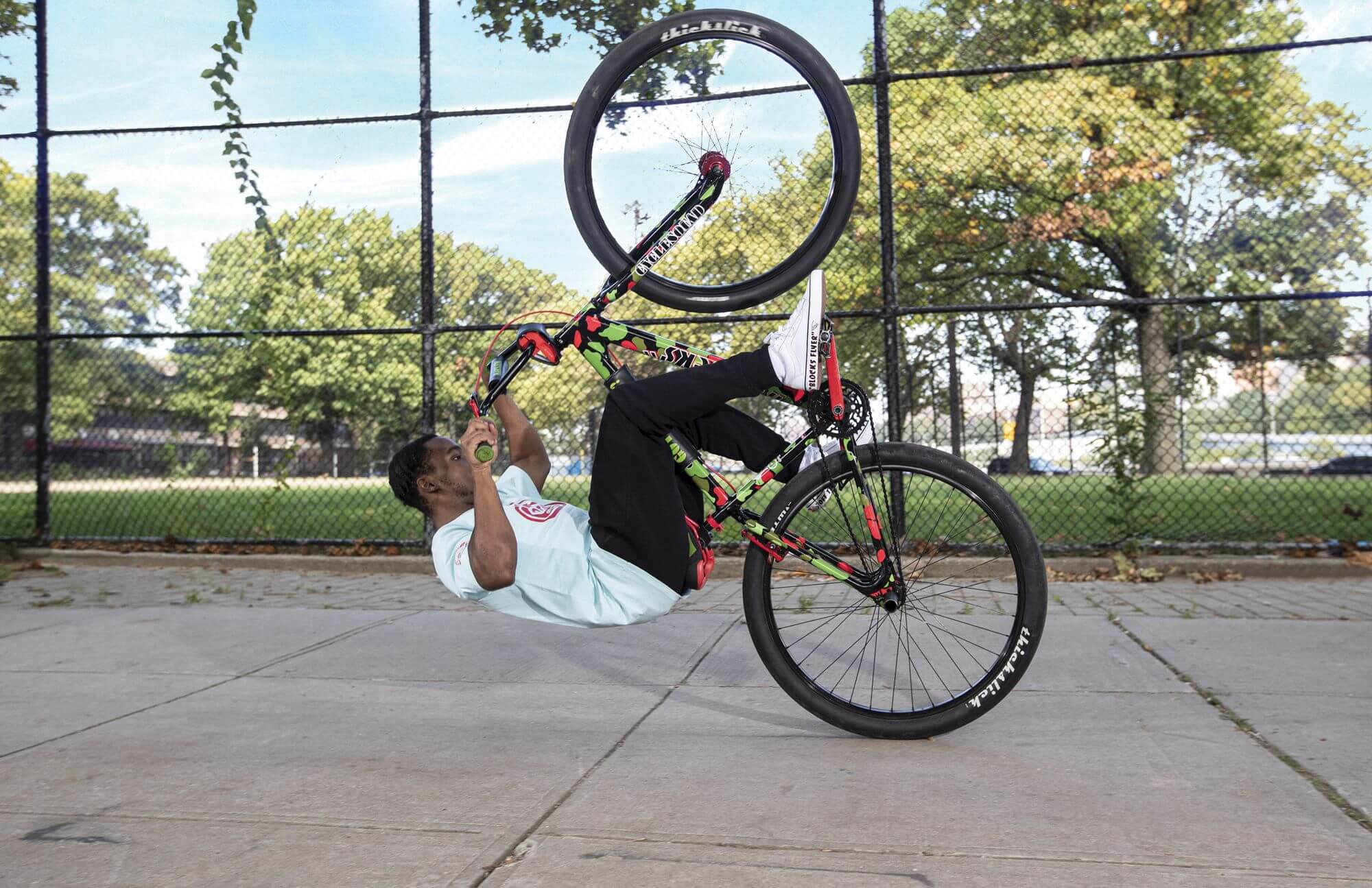 "We Ride As One" - Vans & SE Bikes zelebrieren Bicycle Motocross