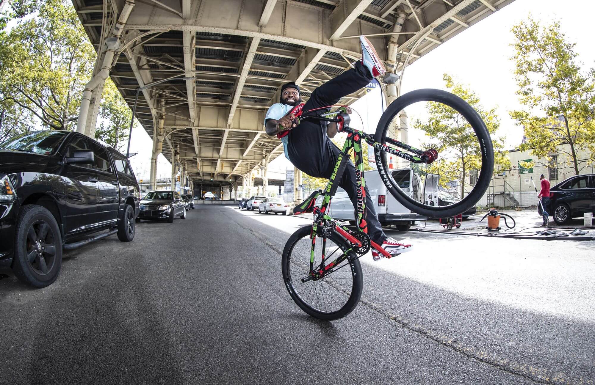 „We Ride As One“ – Vans & SE Bikes zelebrieren Bicycle Motocross