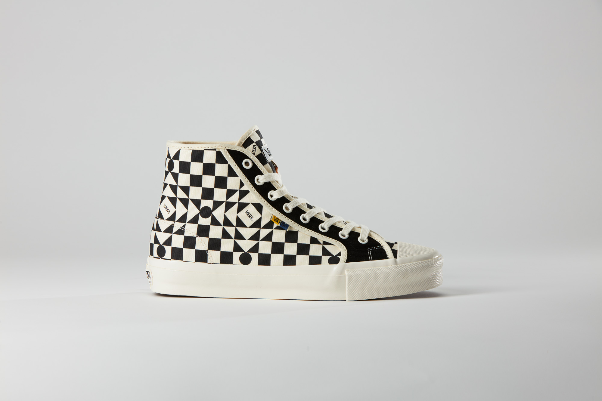Checkerboard remixed - Vault by Vans und Taka Hayashi releasen den OG Style 24 LX