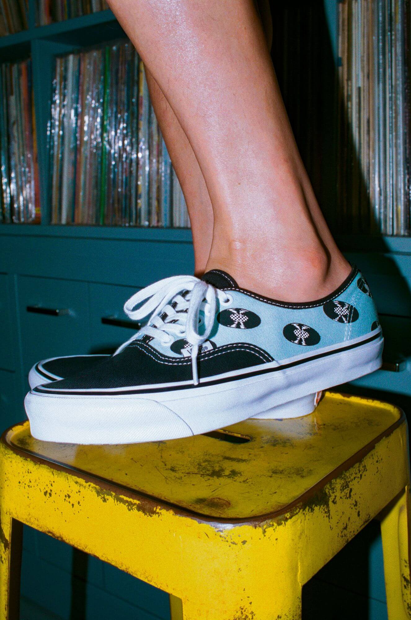Vans Vault x Wacko Maria OG Authentic LX "Records" baby blue - on feet