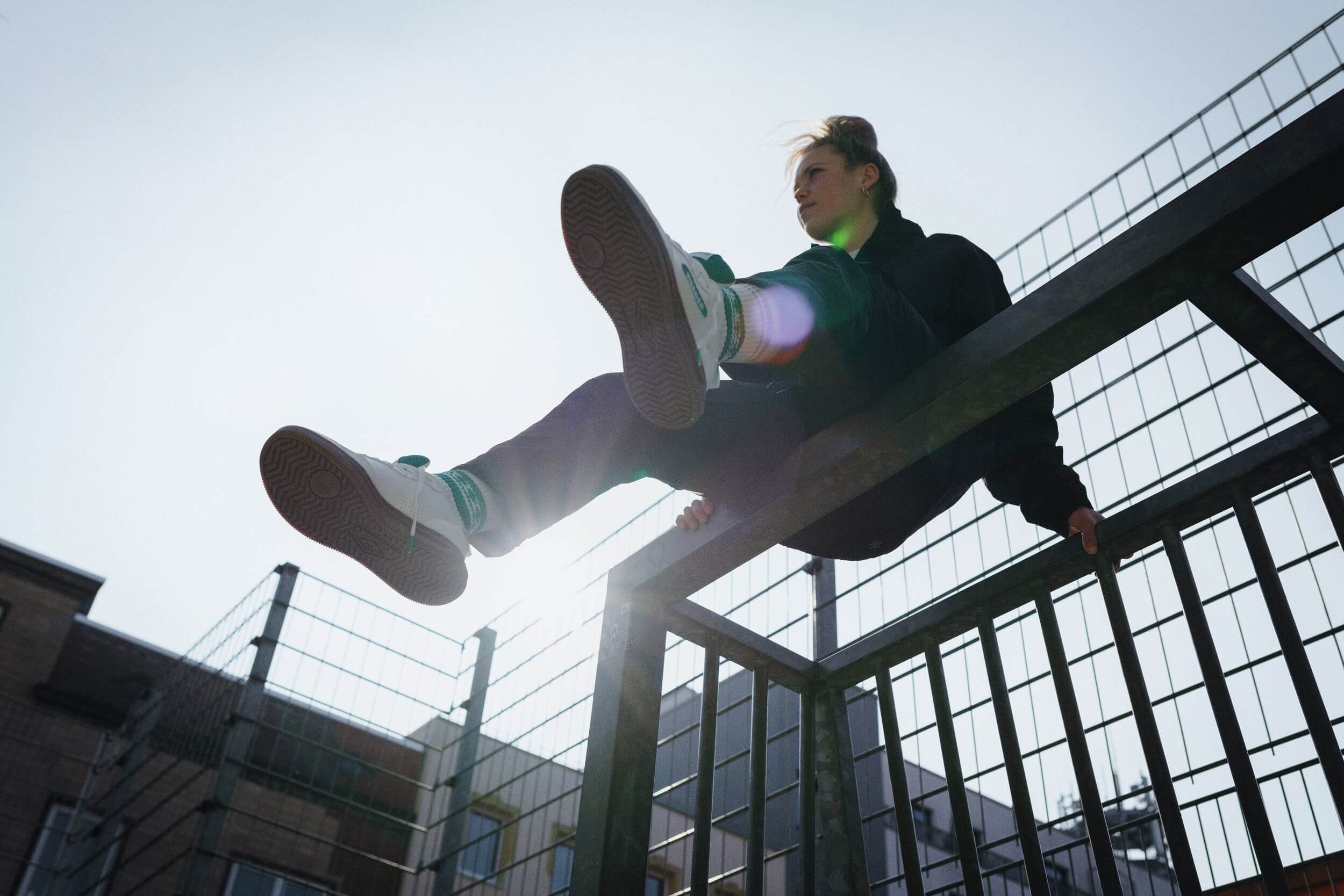 Margarita Gidion mit dem Glückstreter, Umbro, Werder Bremen Highway WB Sneaker 