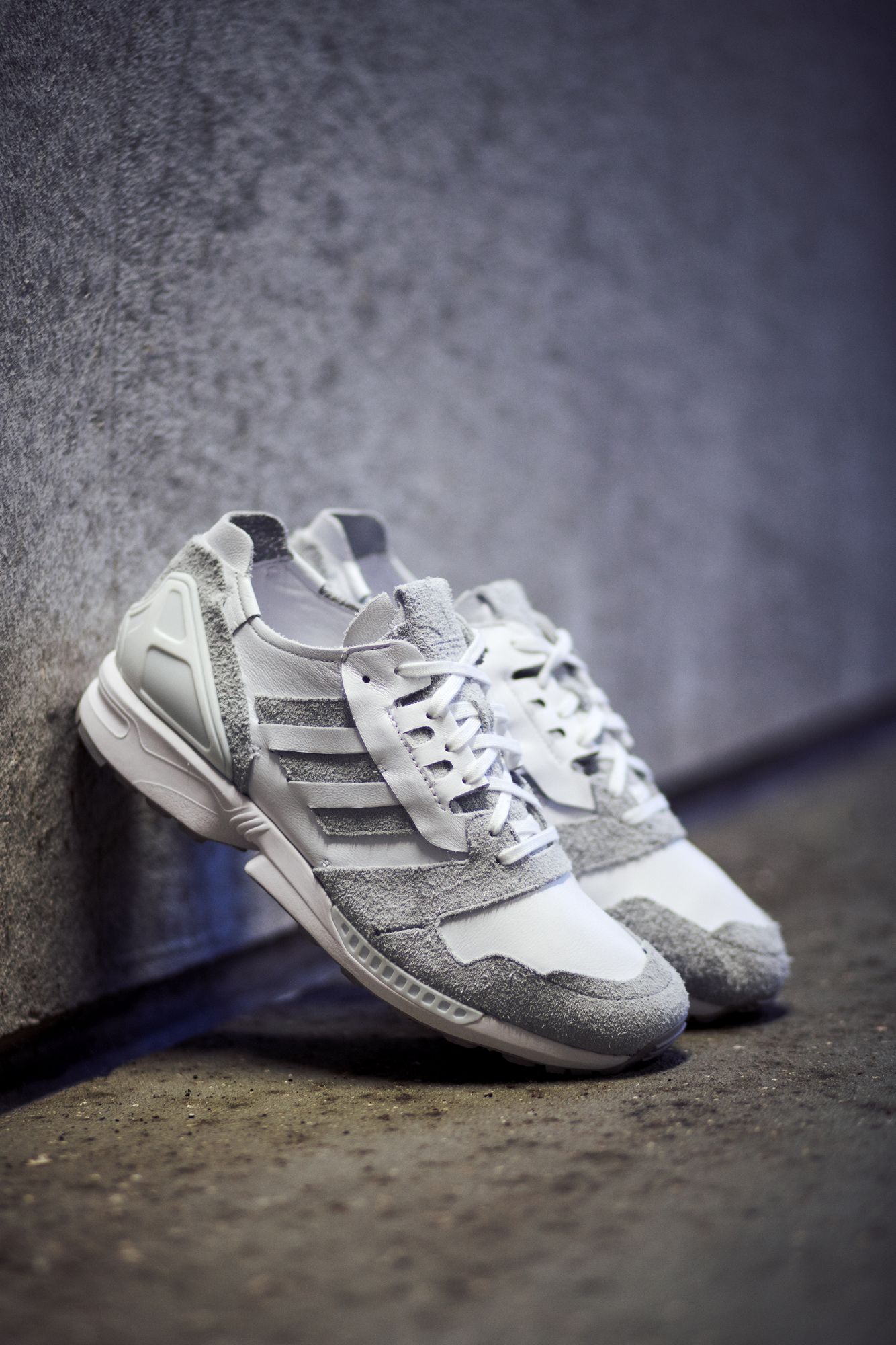 Maximaler Minimalismus Teil II - adidas Originals führt die Serie mit einer cleanen Version des ZX 8000 fort