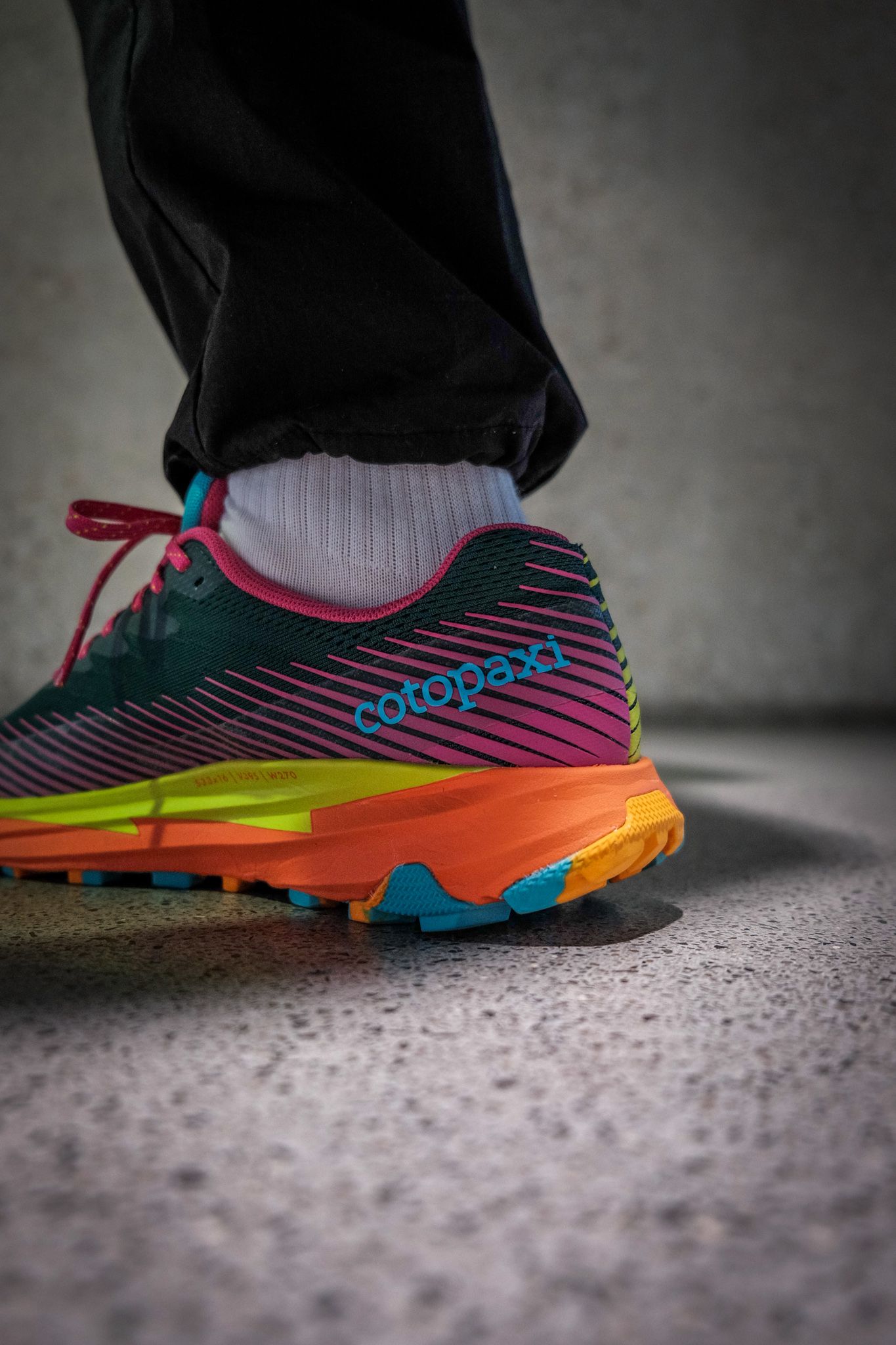 HOKA ONE ONE verpasst dem Torrent 2 gemeinsam mit Outdoor-Label Cotopaxi einen bunten neuen Look