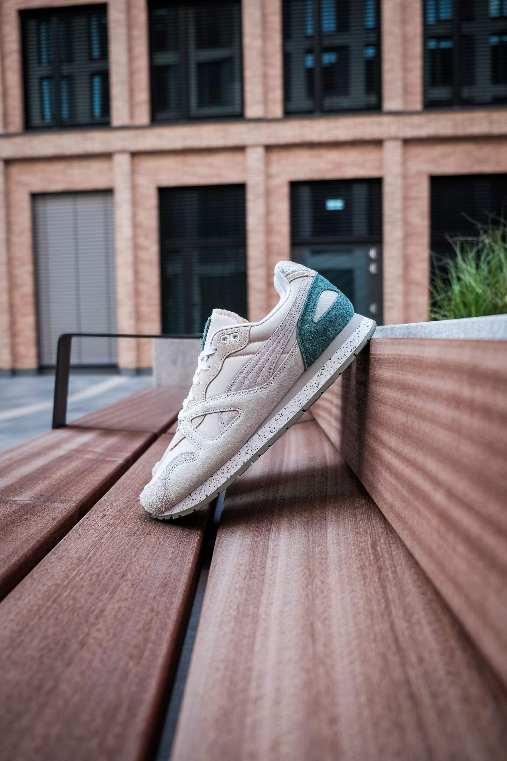 PUMA - Mirage OG EB - 375514_01 - eggnog-puma white