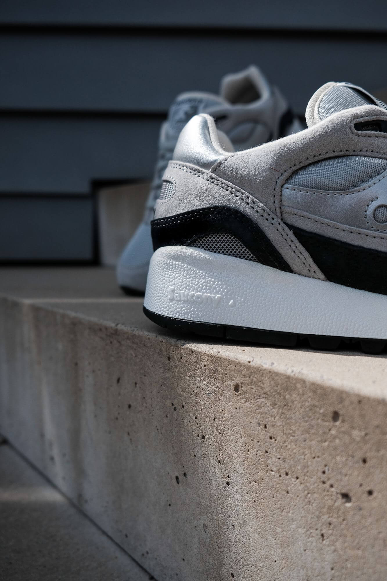 heel details - Saucony Originals Shadow 6000 - silver/grey - S70441-7