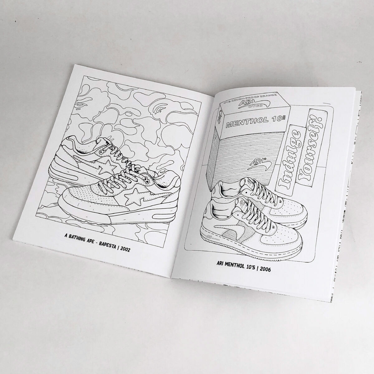 Begib dich auf eine Zeitreise durch die Welt der Sneaker und wecke den Künstler in Dir: Das Sneaker Coloring Book