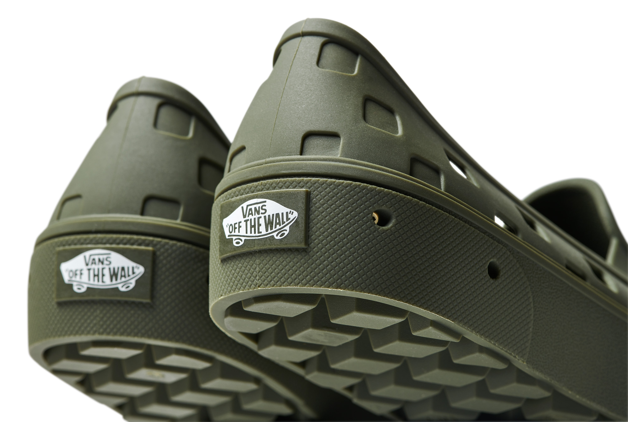 Der erste abwaschbare Vans Slip-On, mit dem man überall hingehen und alles machen kann