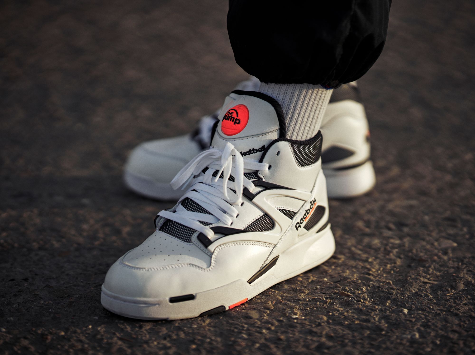 Reebok Pump Omni Zone II OG – footwear white/wild orange/black