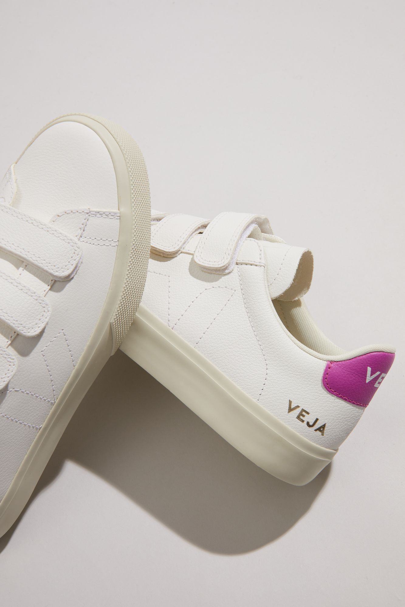 VEJA - Recife - white/ultraviolet pink velcro sneakers