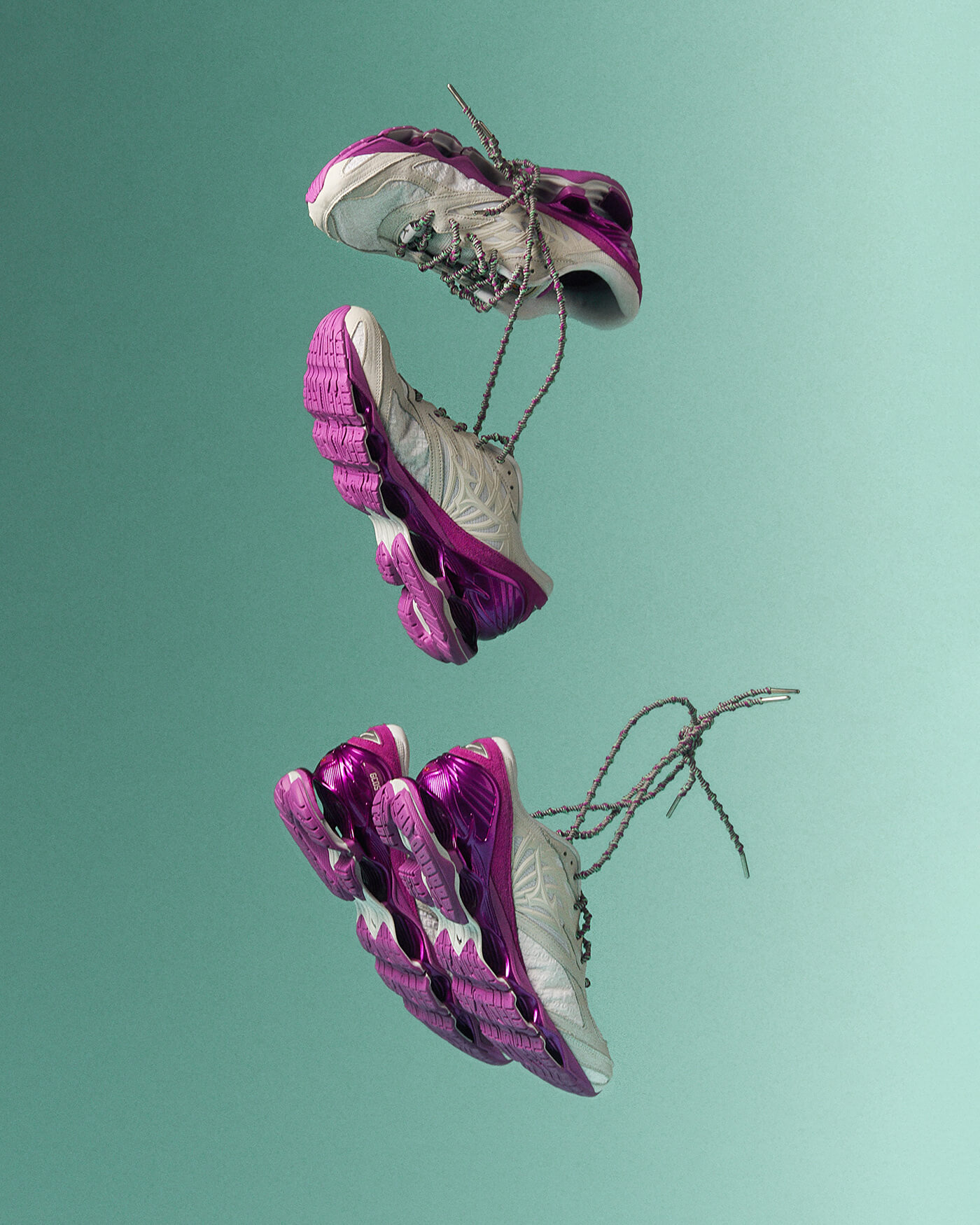 Mizuno x GCDS Wave Prophecy LS Cherry white/pink glo