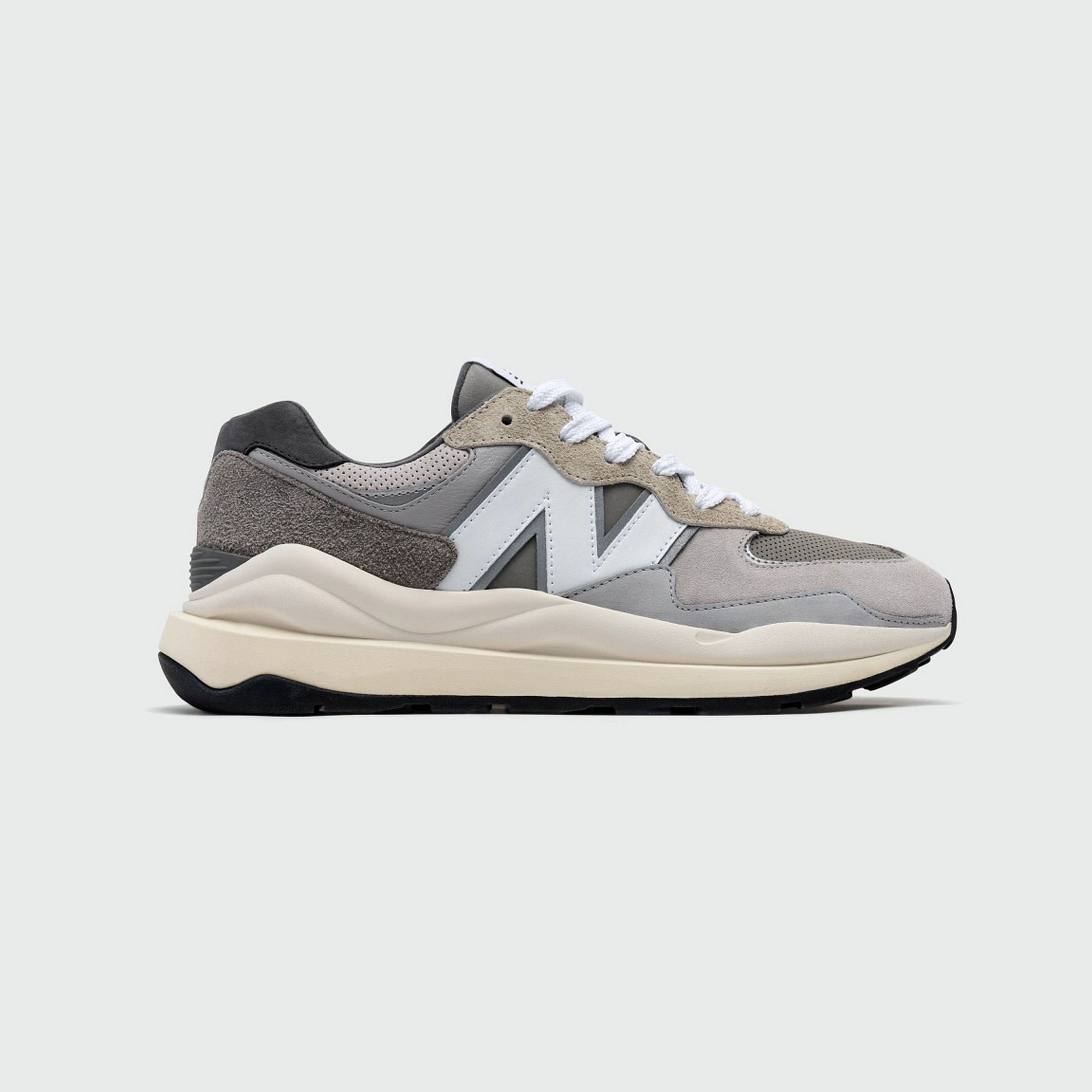 M5740TA - New Balance Grey Day Release