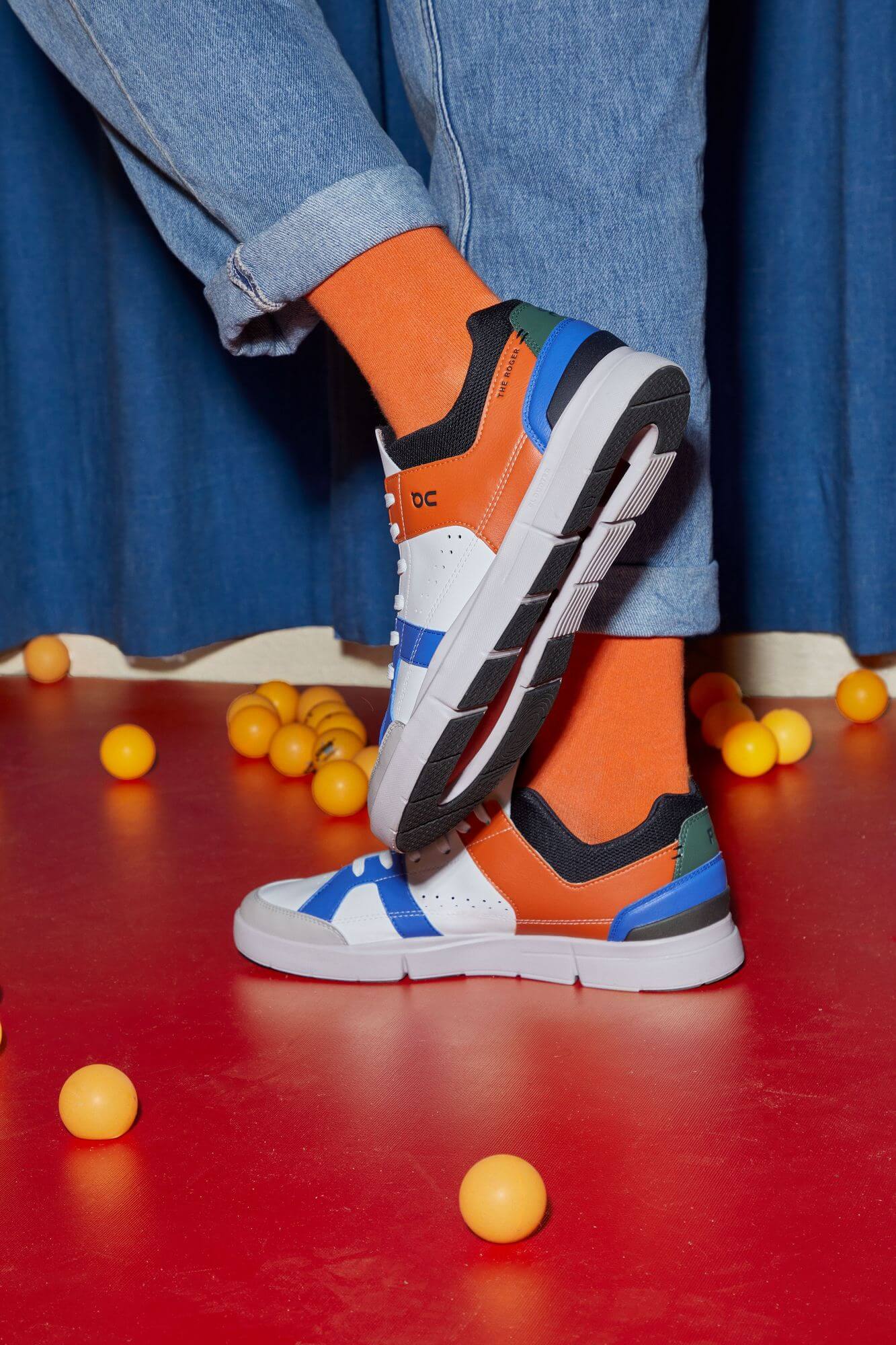 photo on feet - On - THE ROGER Clubhouse Reloaded