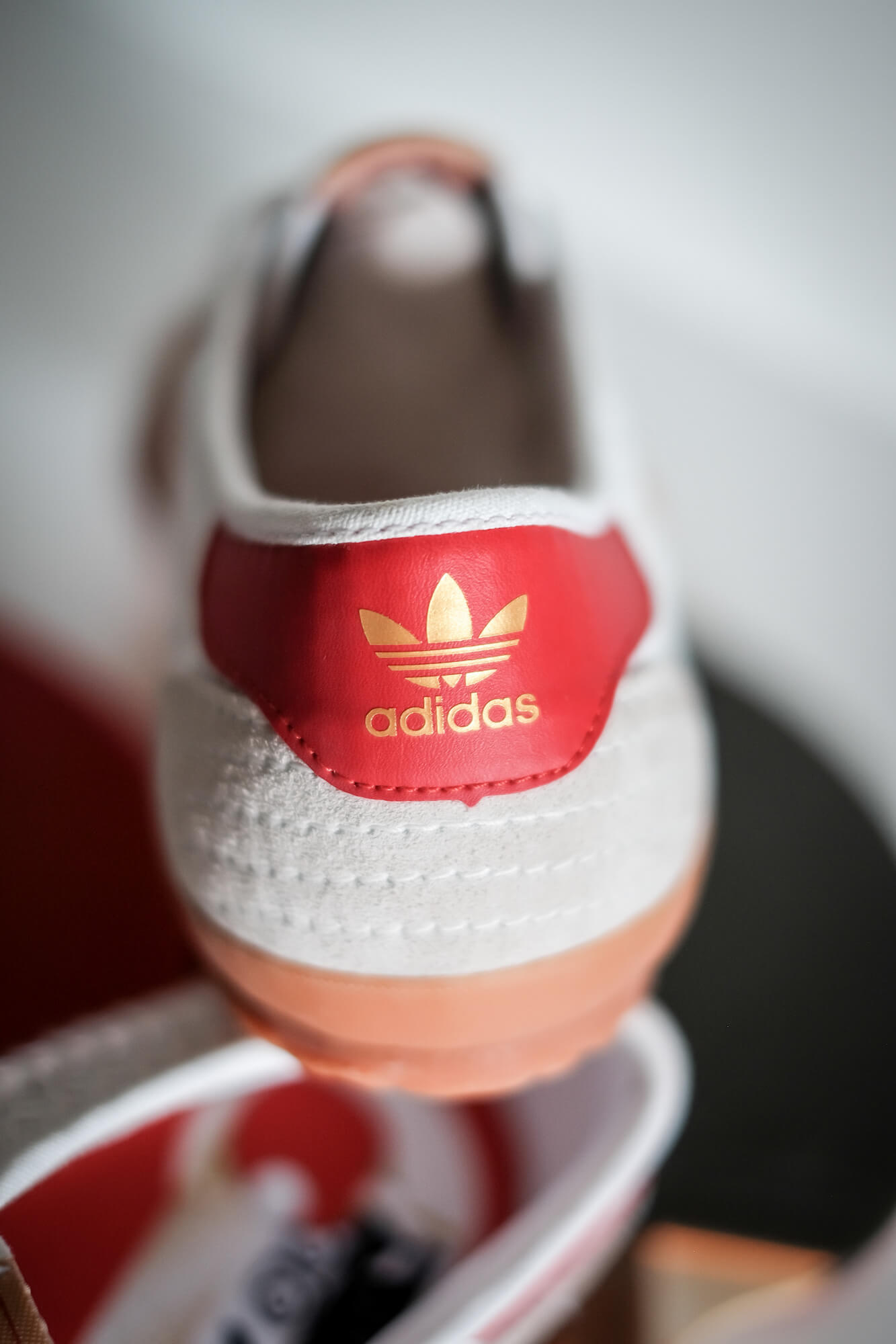 golden trefoil on red heel tab: adidas - Tischtennis - footwear white/team college red/core white - H01796