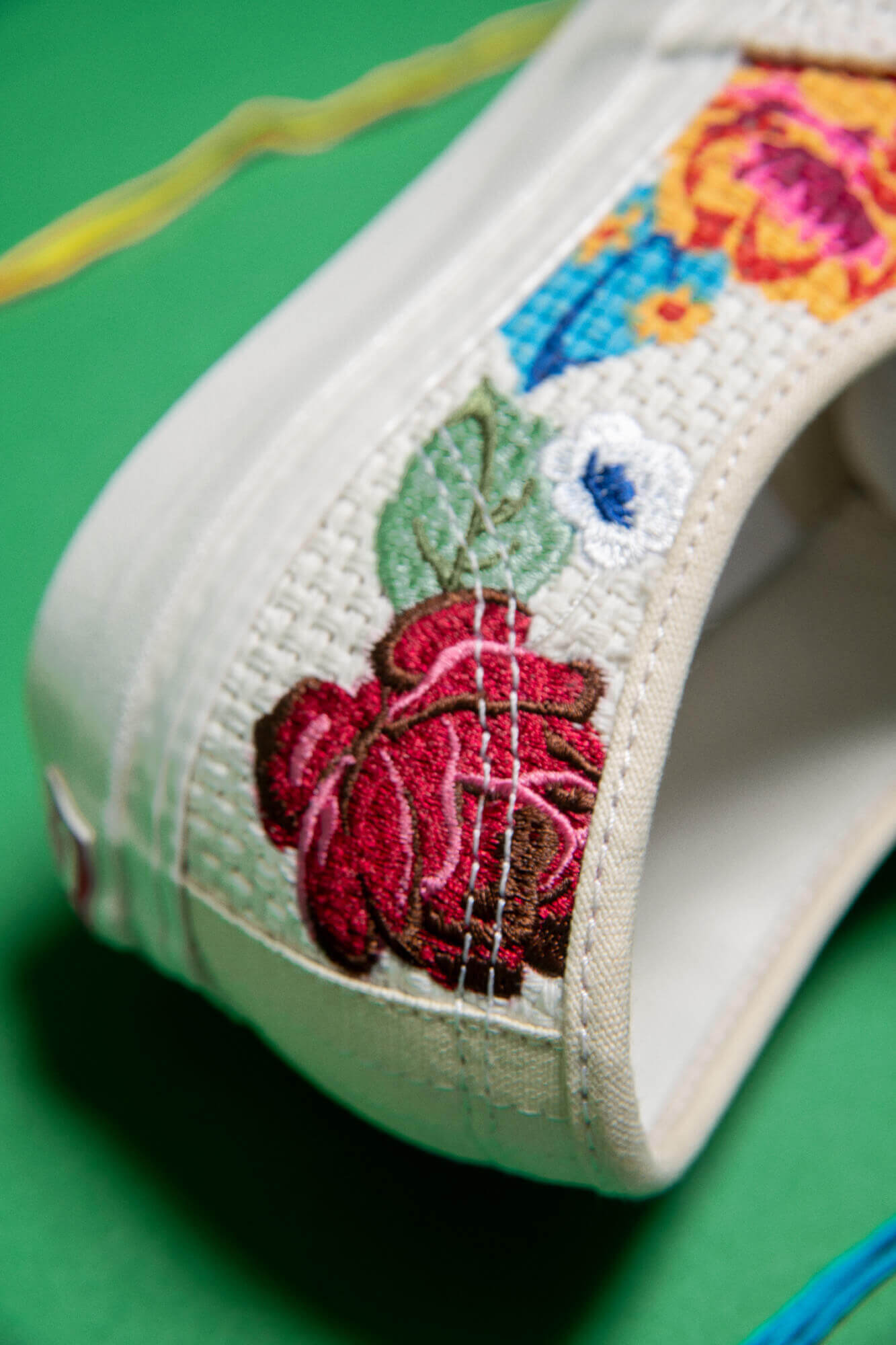 details floral embroidery - Vans - Anaheim Factory - Needlework Collection - Authentic 44 DX
