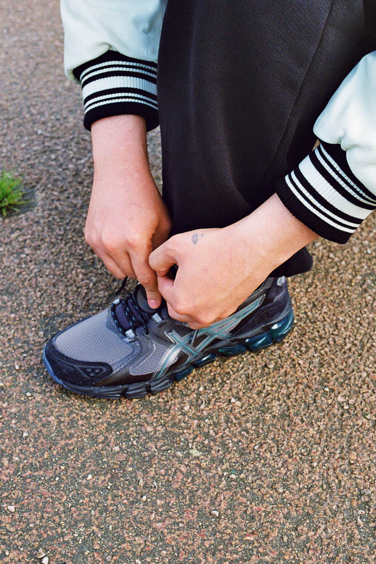 ASICS x M+RC NOIR - Gel-Quantum 180 6 - graphite grey - 1201A216-020