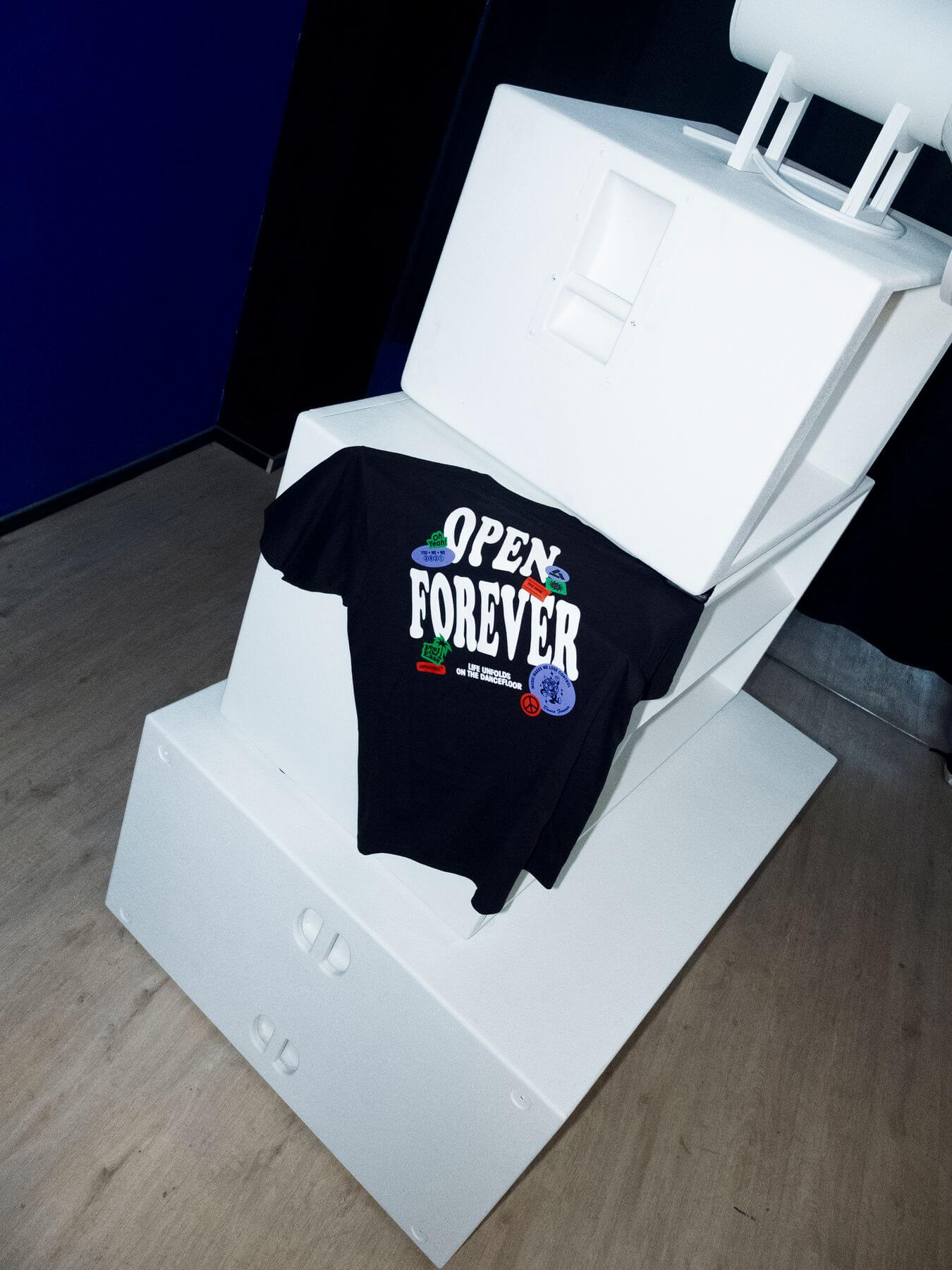 "Open Forever" - Club Culture Benefiz T-Shirt Release bei Asphaltgold