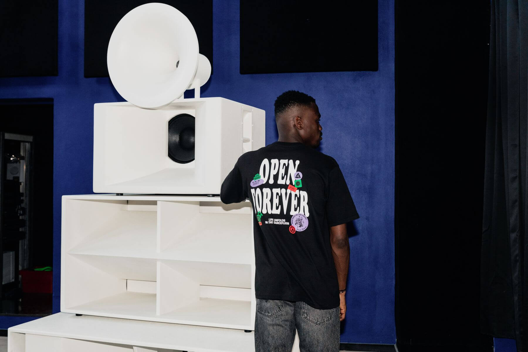 "Open Forever" - Club Culture Benefiz T-Shirt Release bei Asphaltgold