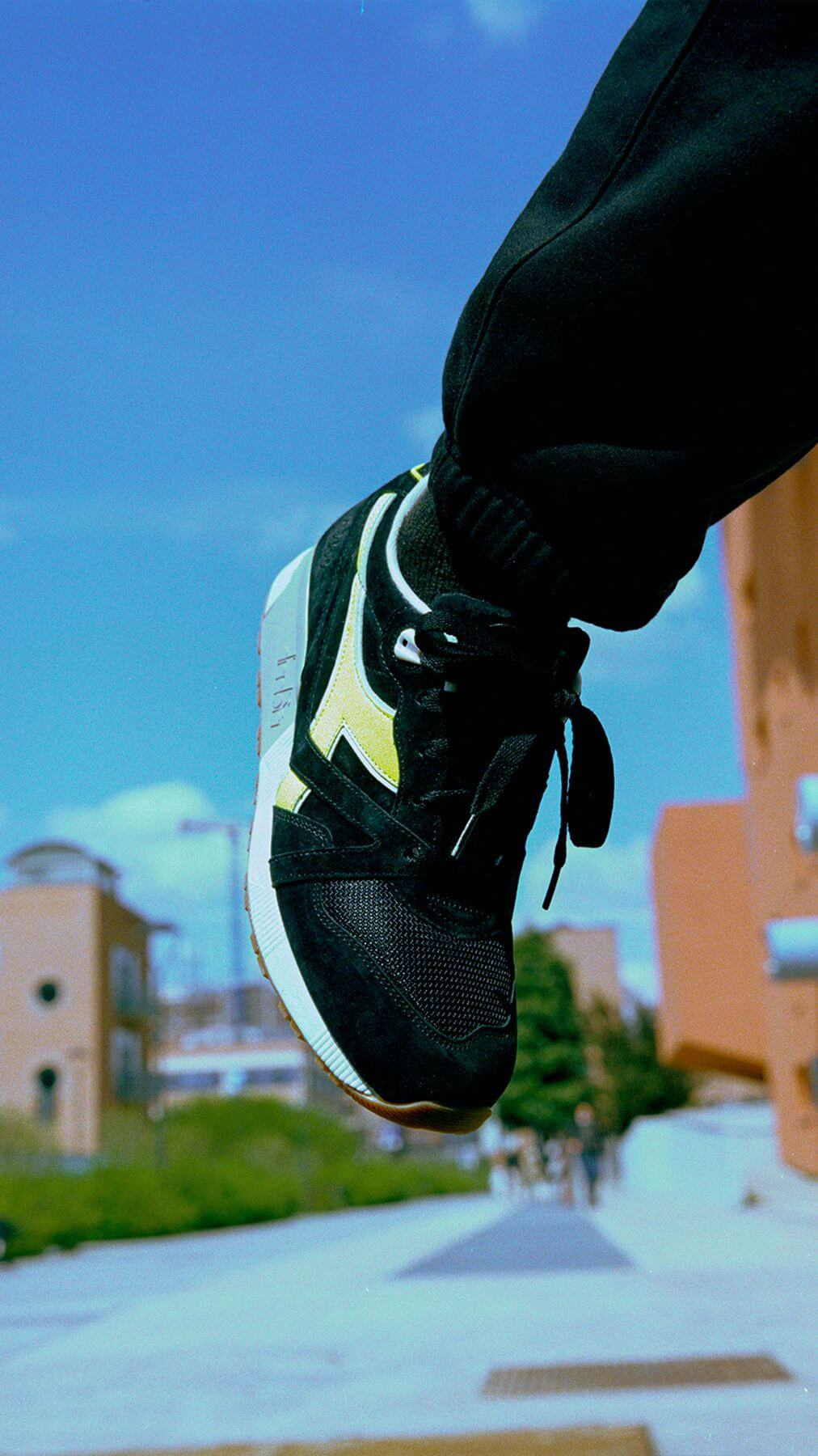 on feet photo of the Diadora x Patta - N9000 - "Game On" - black/yellow - 501-177683-80013