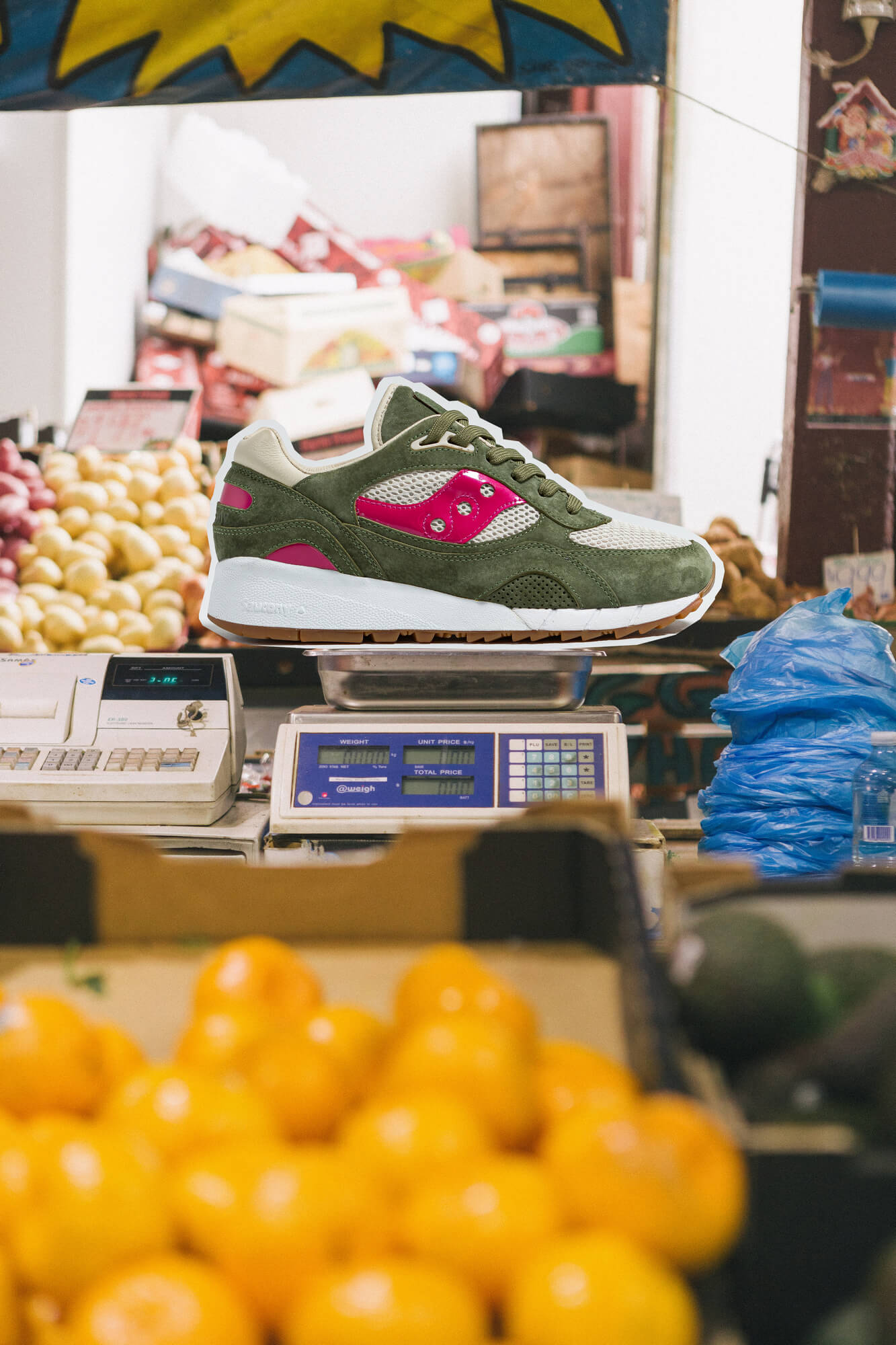Saucony & Up There präsentieren den „Doors To The World“ Shadow 6000