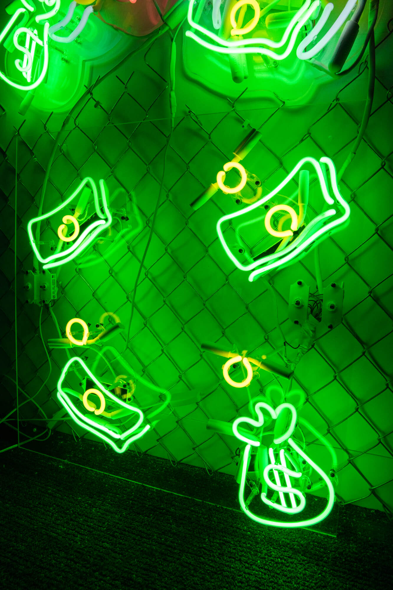 Interview mit Neonkünstlerin Danielle Bonnet aus Las Vegas - Ads for Creativity Project