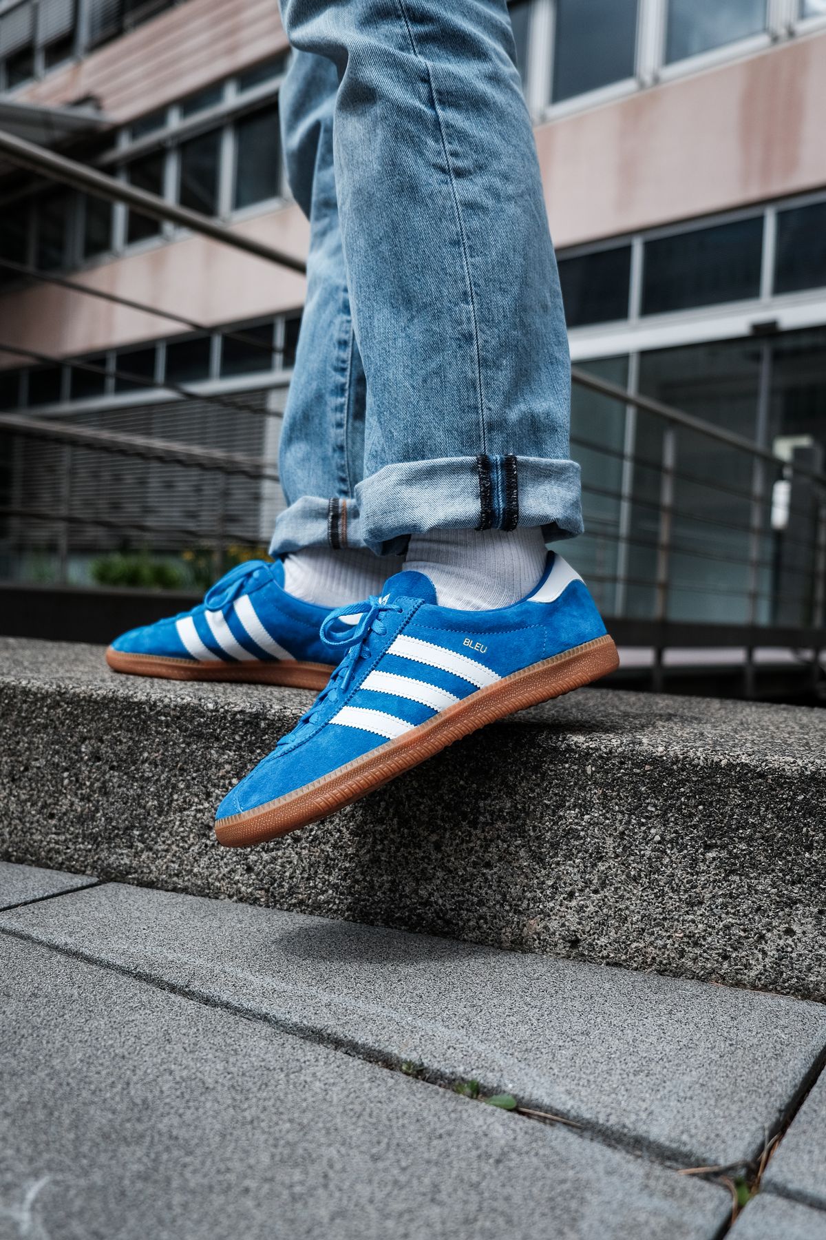 Le tricolore complète – adidas Originals ergänzt das Modell „Rouge“ um „Blanc“ und „Bleu“