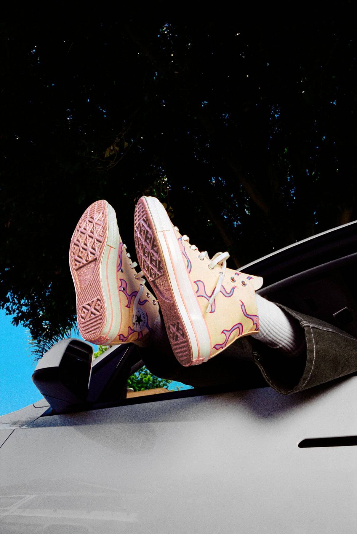 Converse & Golf Wang präsentieren den Chuck 70 „Pink Flames“