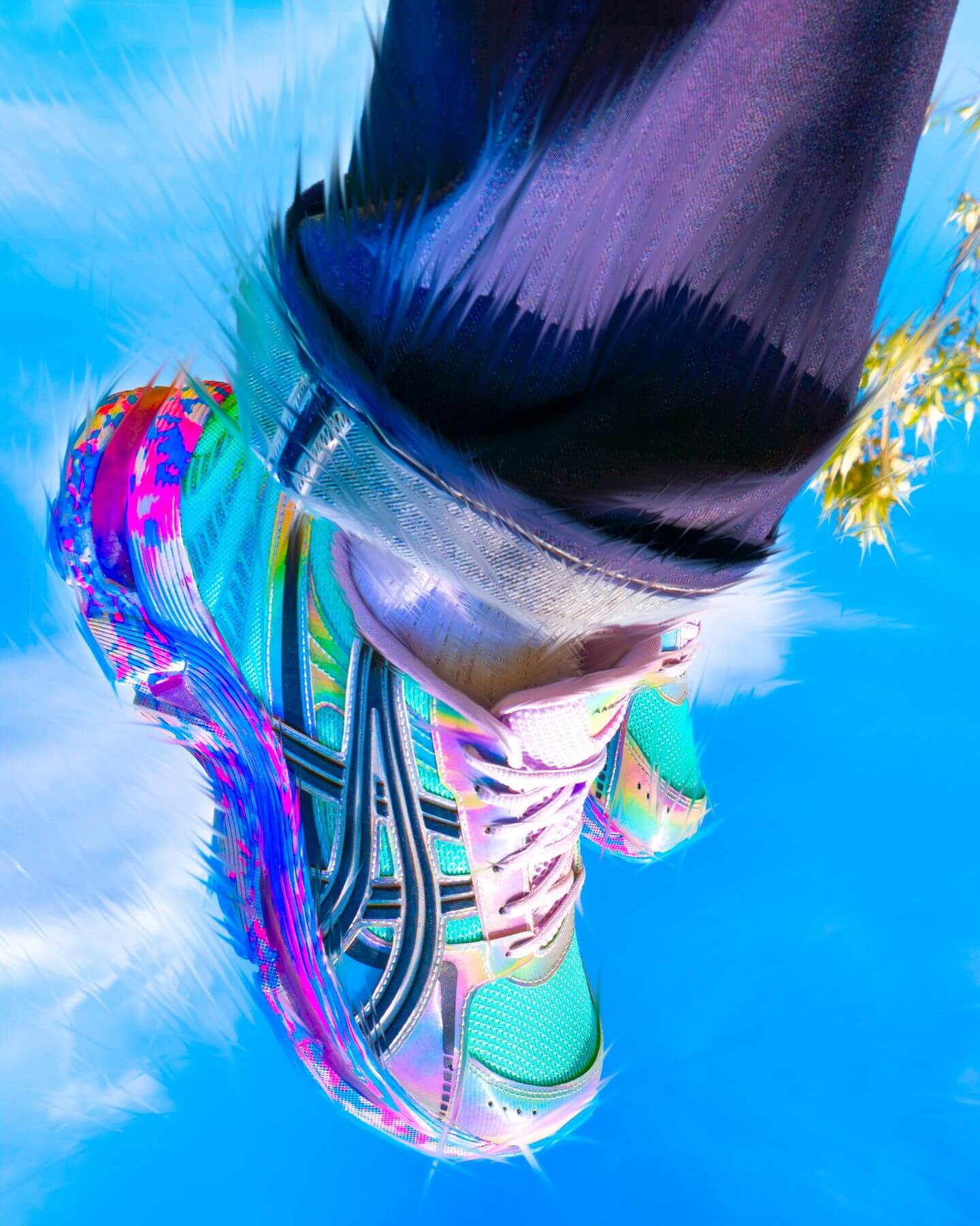 ASICS und LuisaViaRoma präsentieren den ultrabunten GEL-KYRIOS