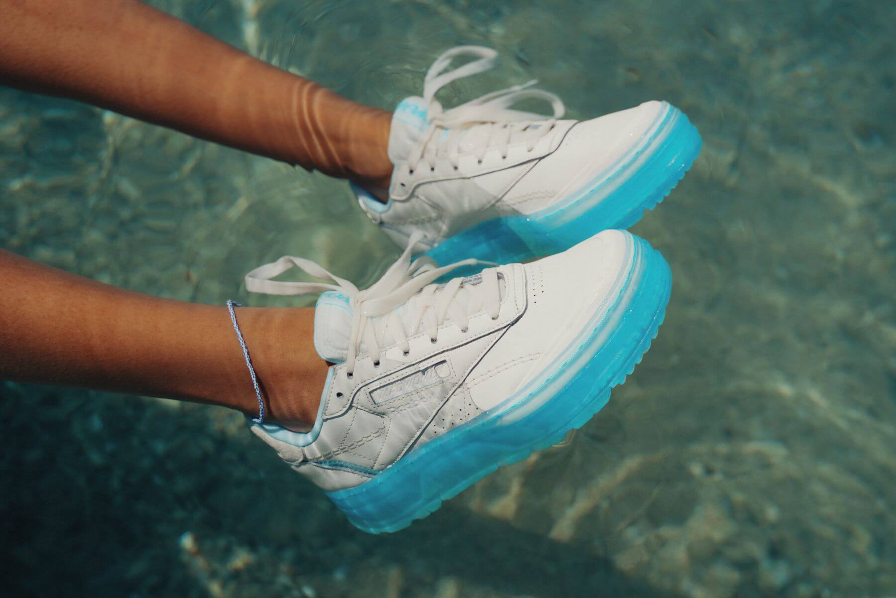 Reebok x MADWOMEN - Club C Double Geo - white/blue - white/orange - GY8058/GY8056