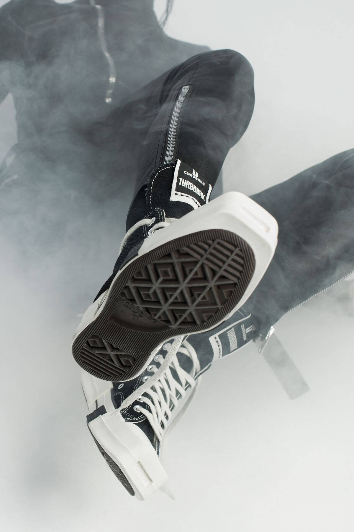Converse x Rick Owens: DRKSHDW Collection feat. TURBODRK Chuck 70 high and low