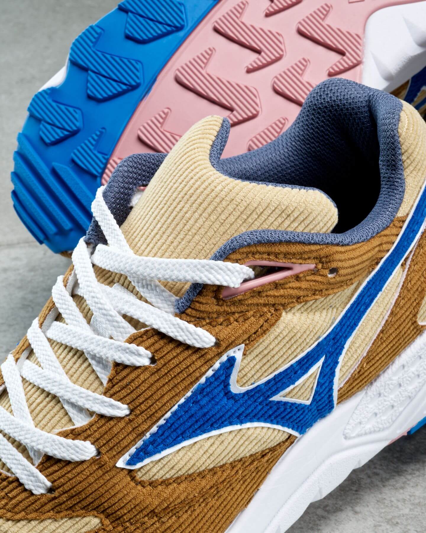 Mizuno x SHINZO Paris enthüllen ihr Design auf dem Contender