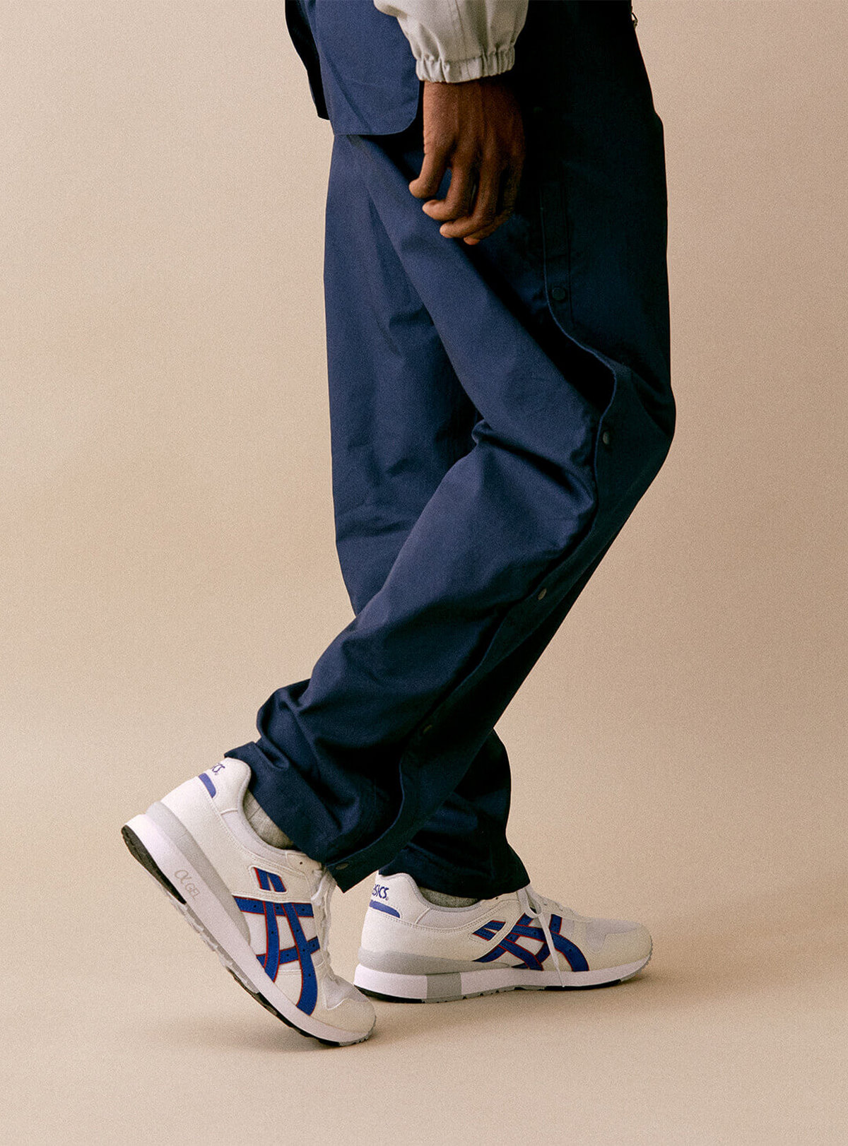 on feet ASICS SportStyle - GT-II - white/monaco blue - 1201A253-100
