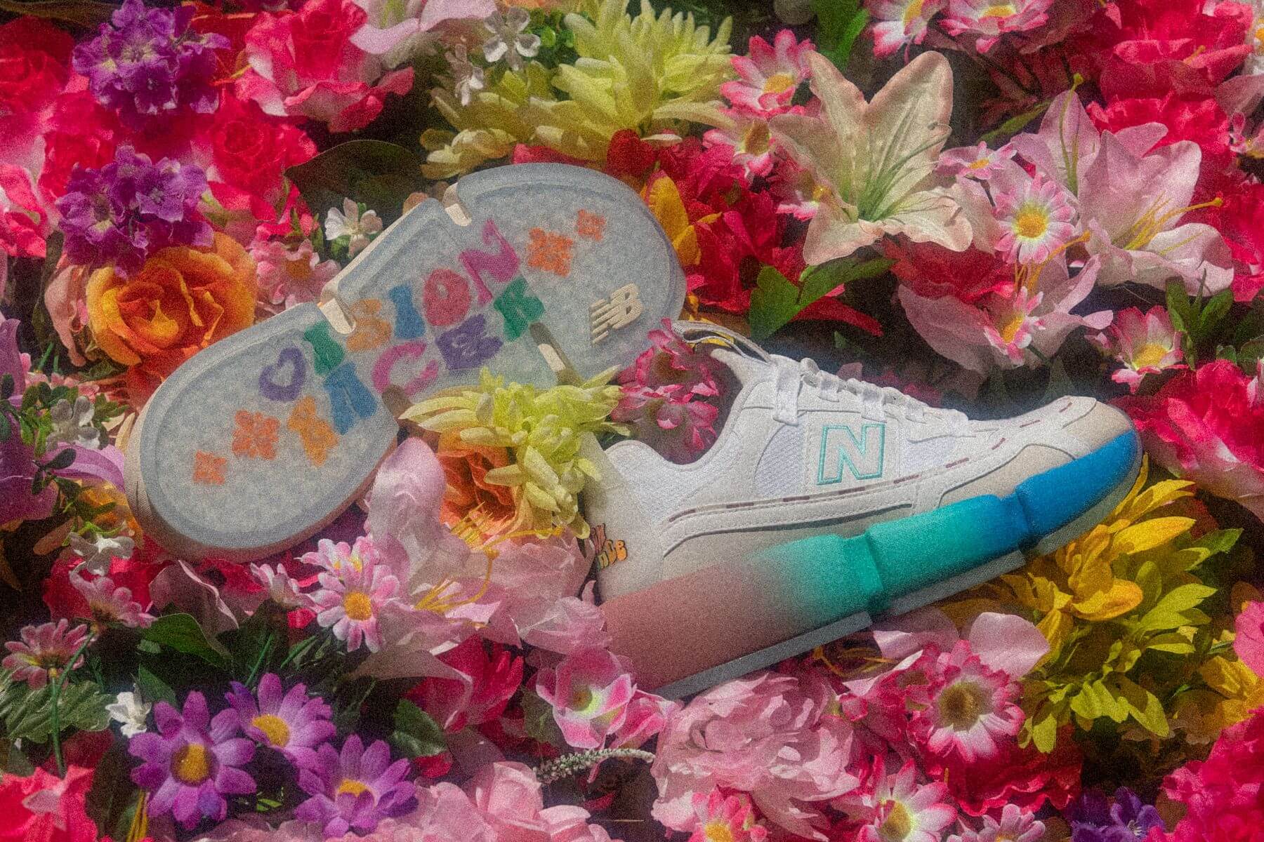 New Balance x Jaden Smith - Vision Racer - "Trippy Summer" - white/summer jade - MSVRCV1